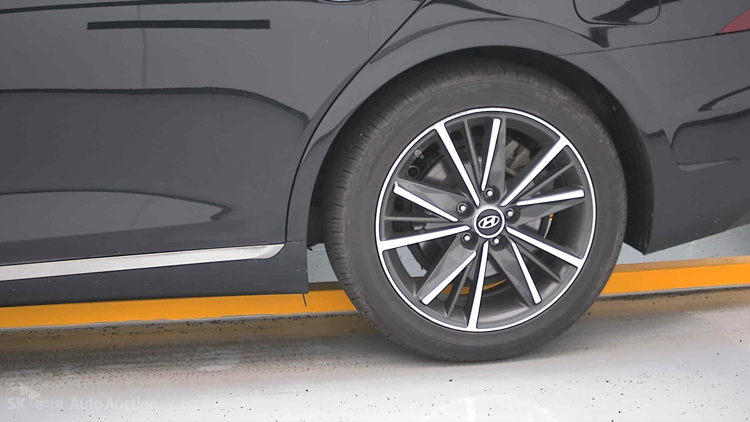 2022 - hyundai grandeur