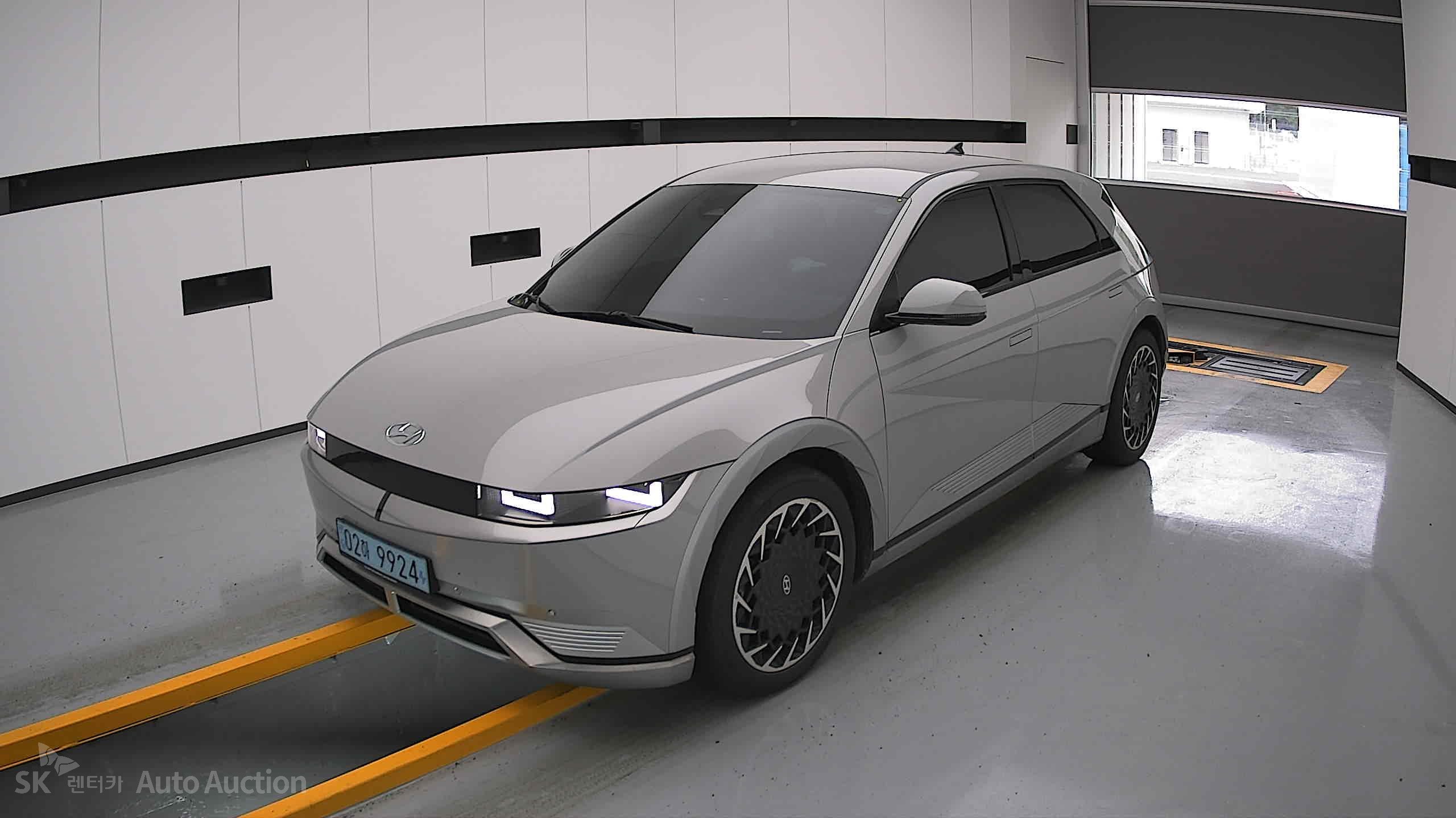 2022 - hyundai ioniq