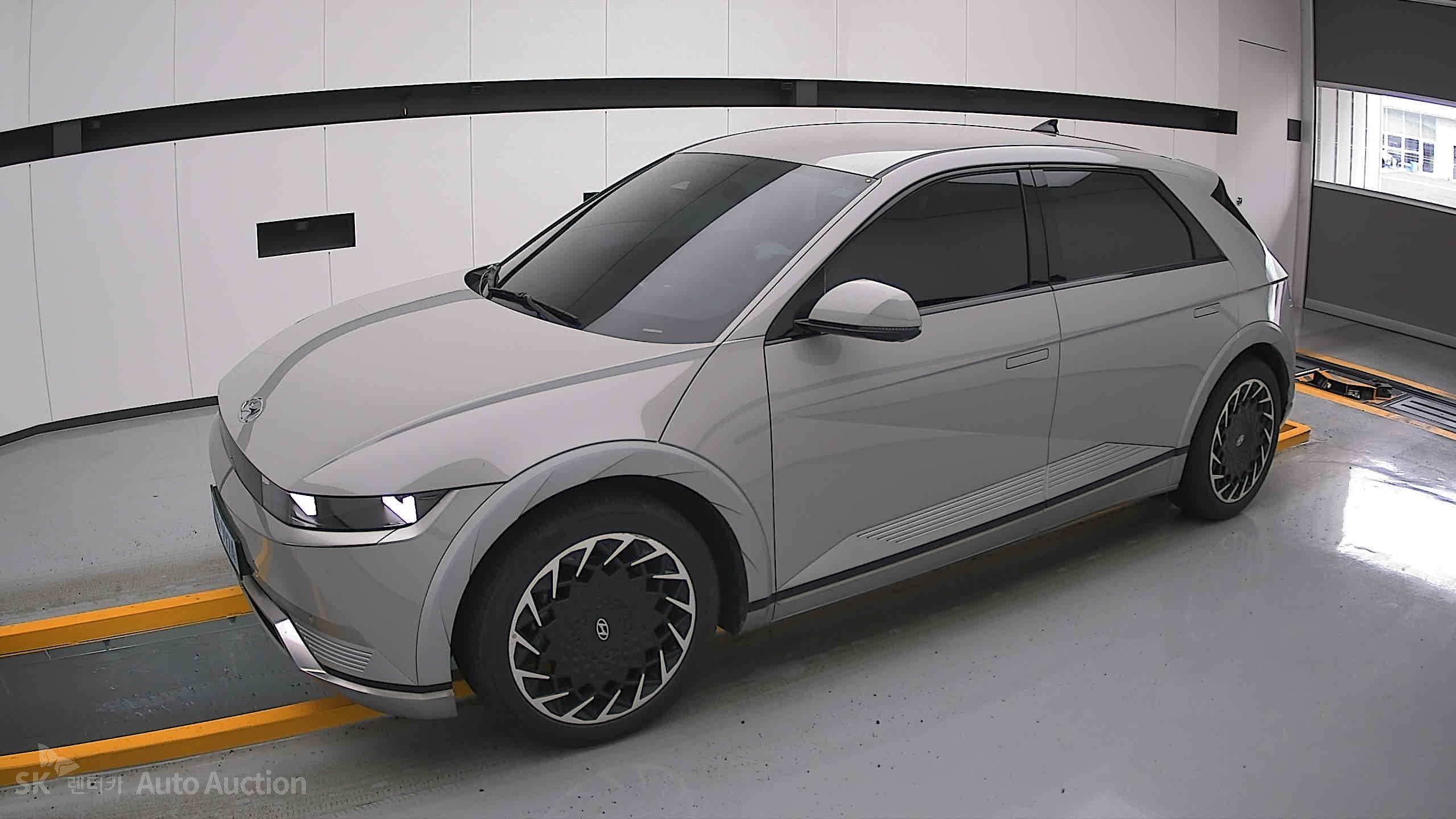2022 - hyundai ioniq