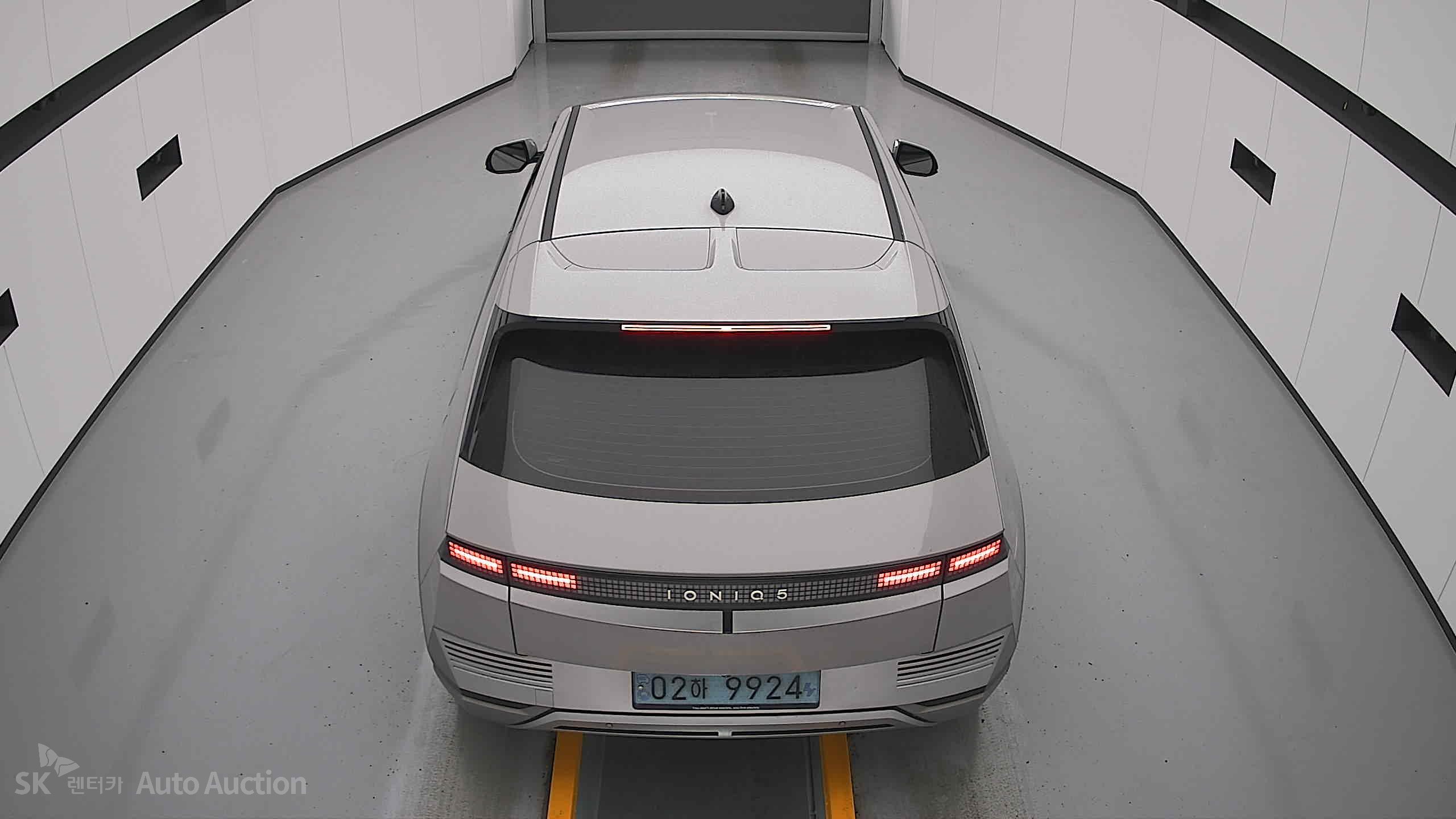2022 - hyundai ioniq