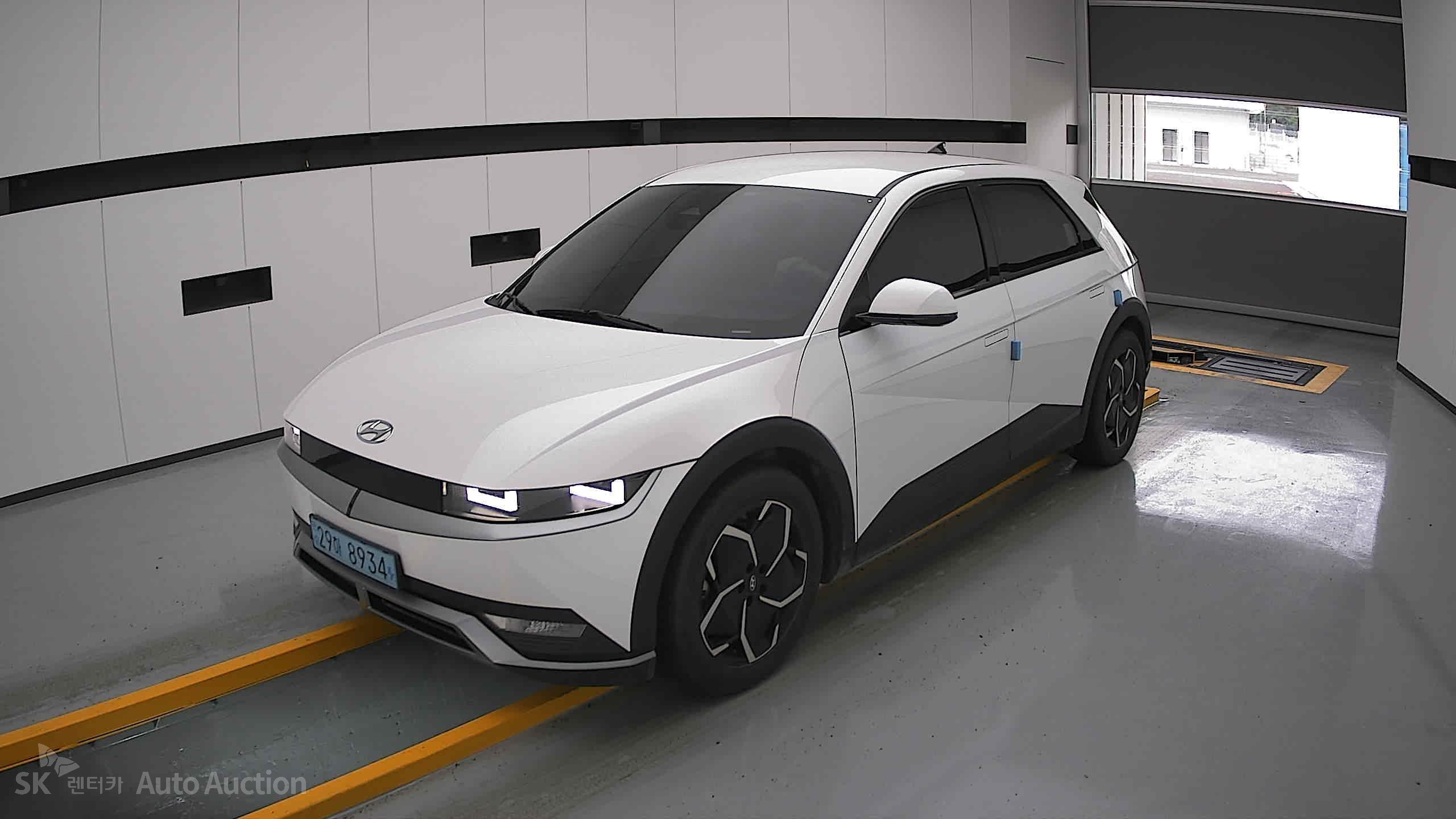 2022 - hyundai ioniq