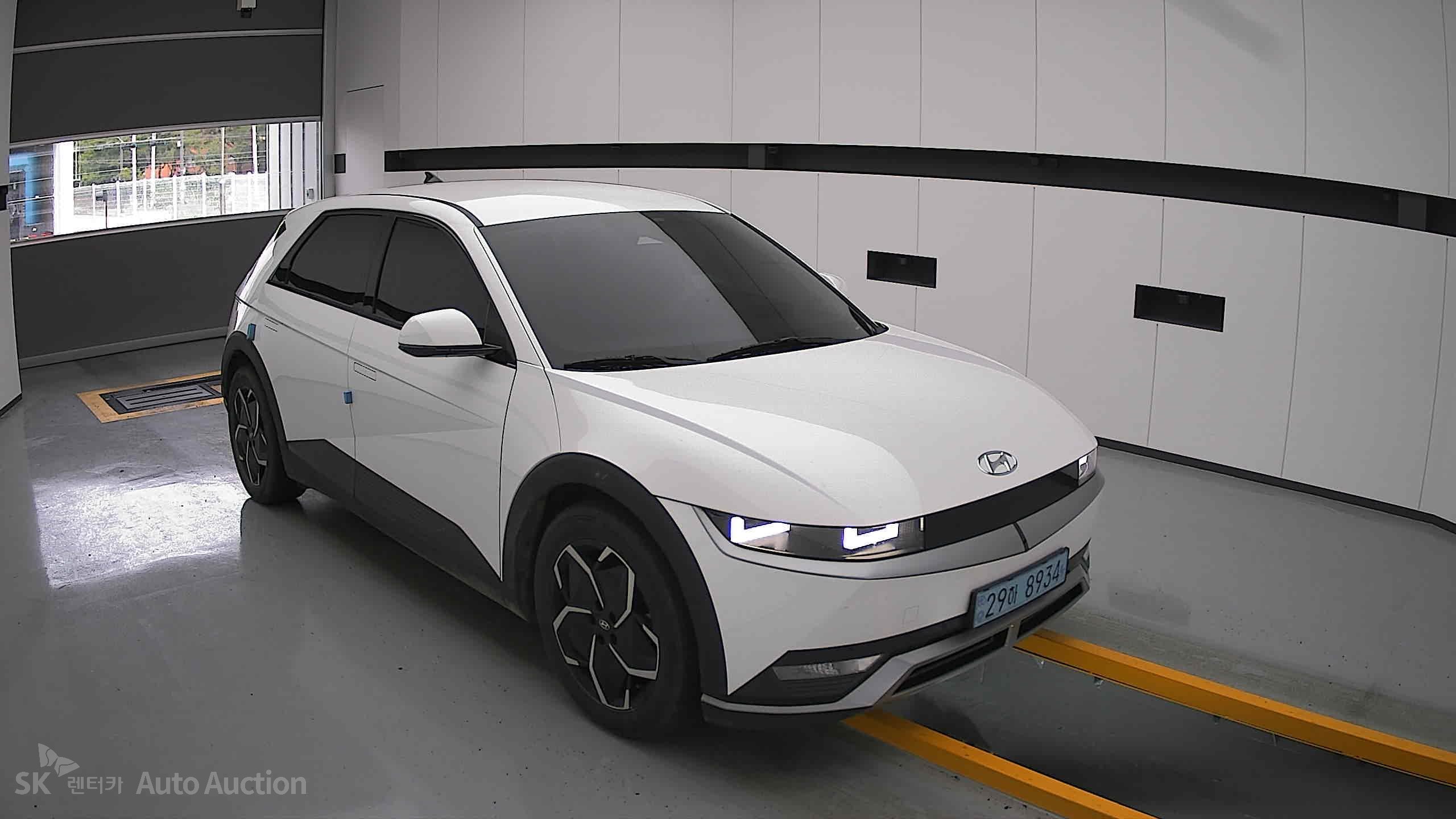 2022 - hyundai ioniq