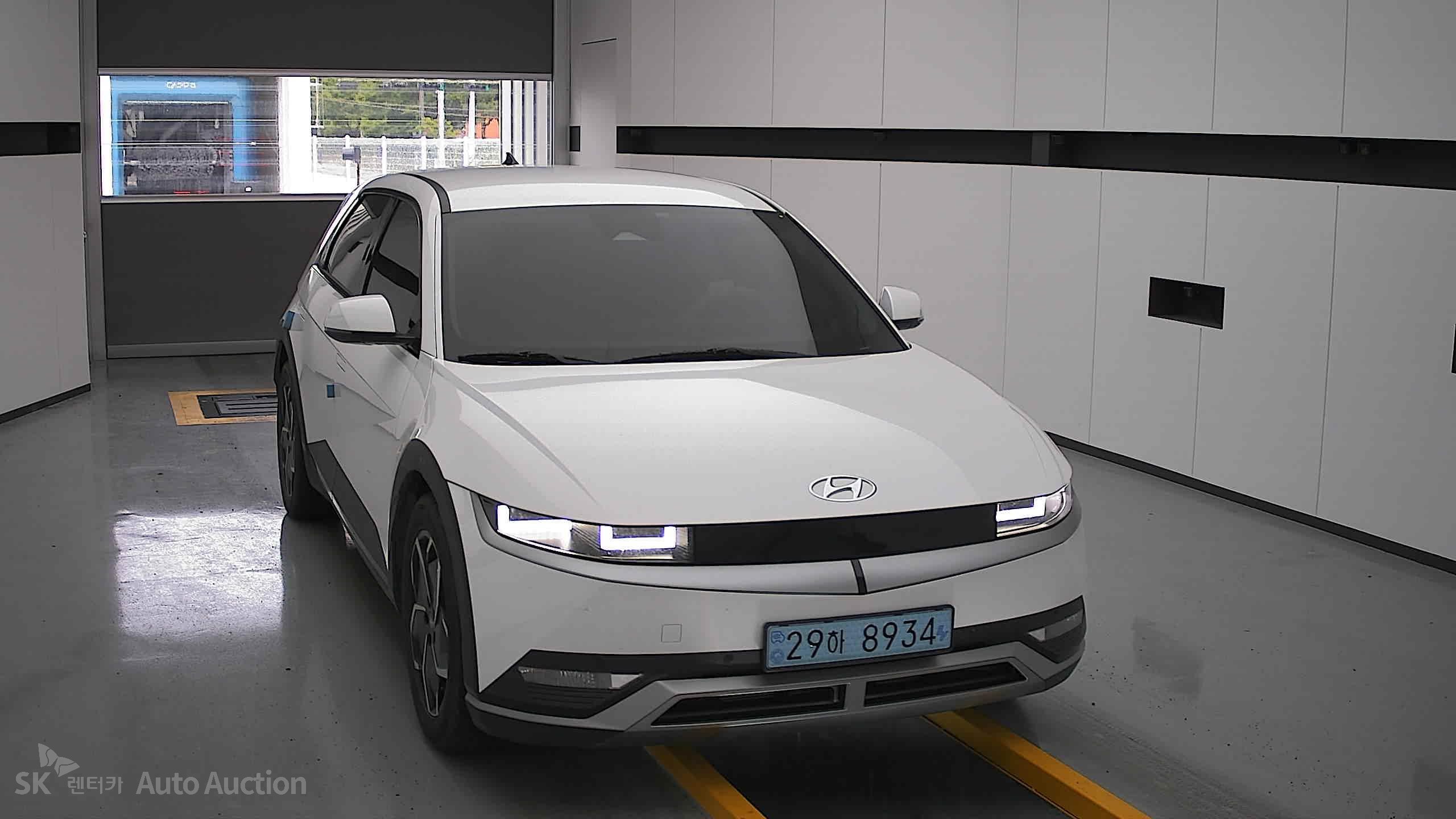 2022 - hyundai ioniq