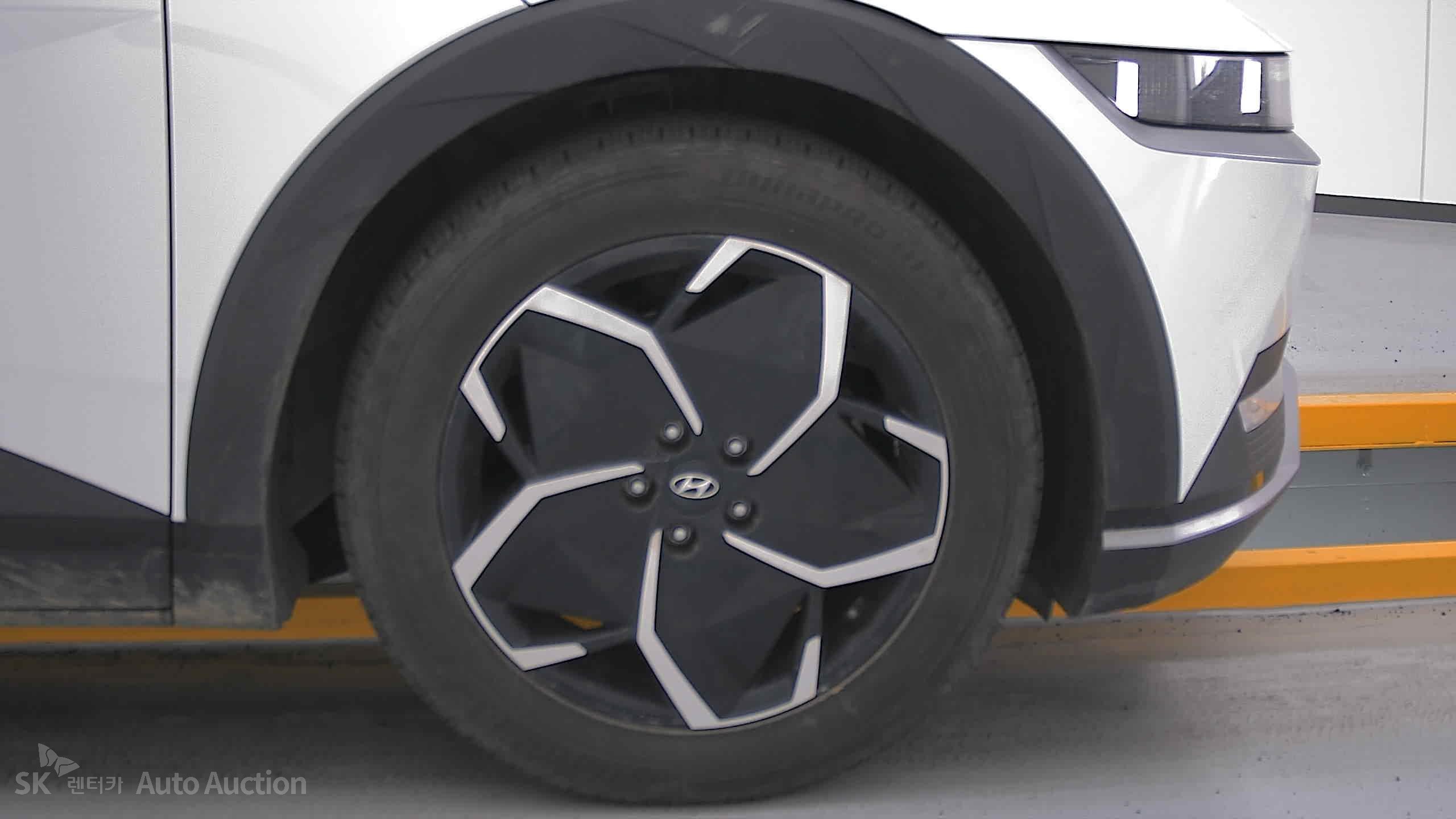 2022 - hyundai ioniq
