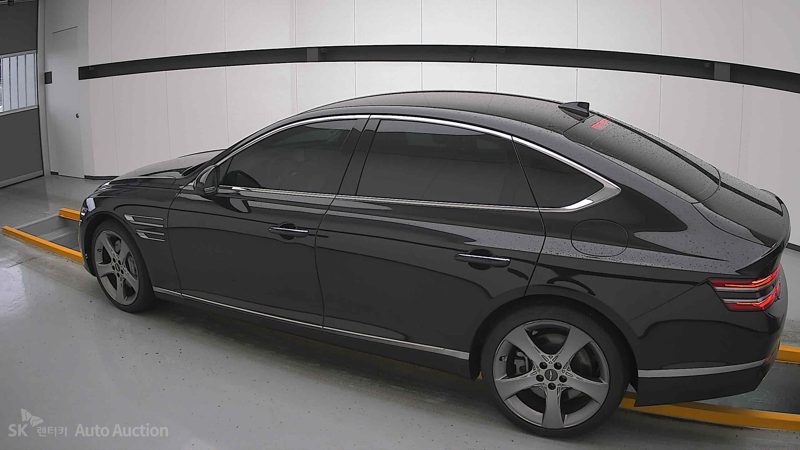 2022 - genesis g80