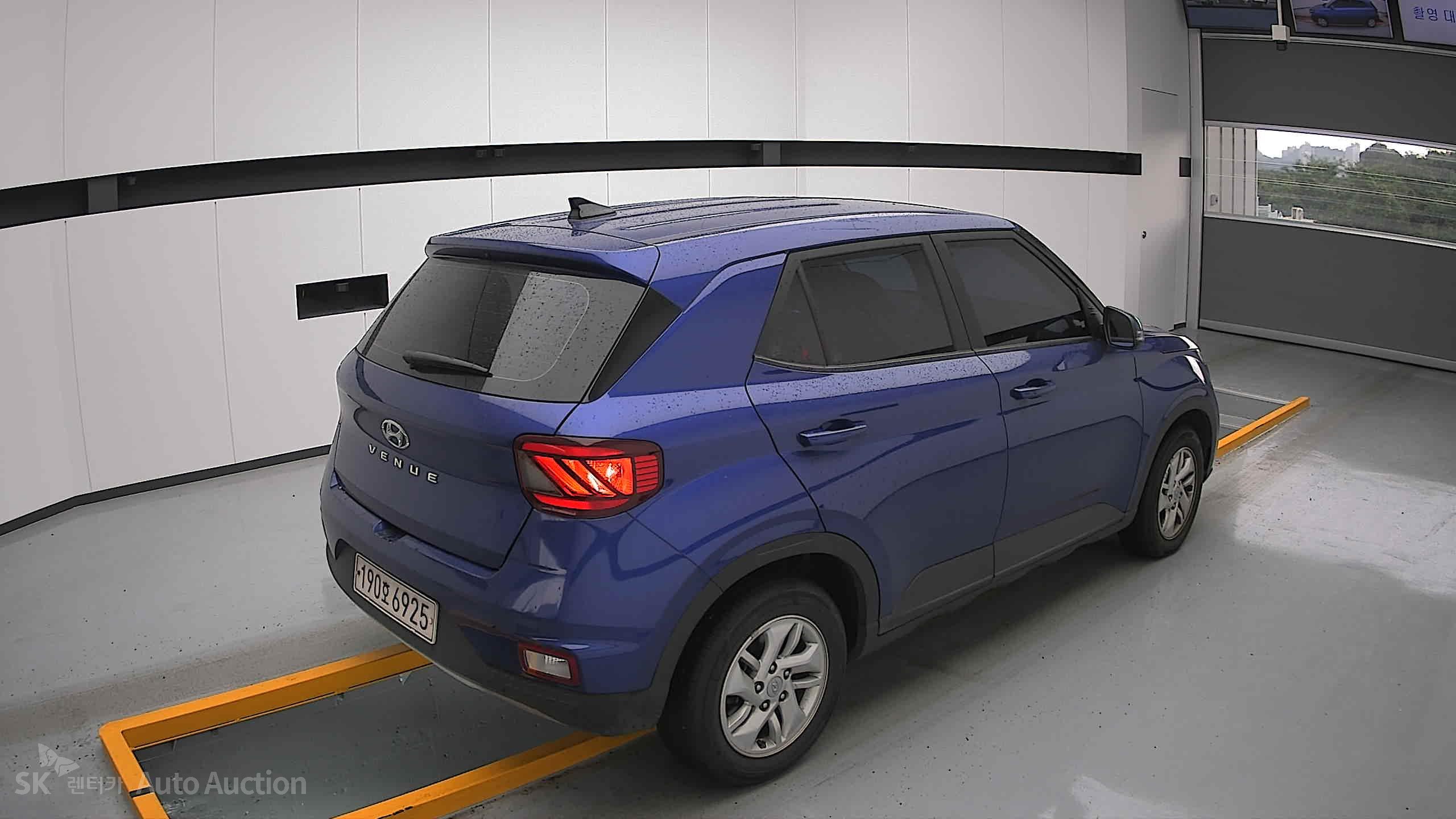 2022 - hyundai venue