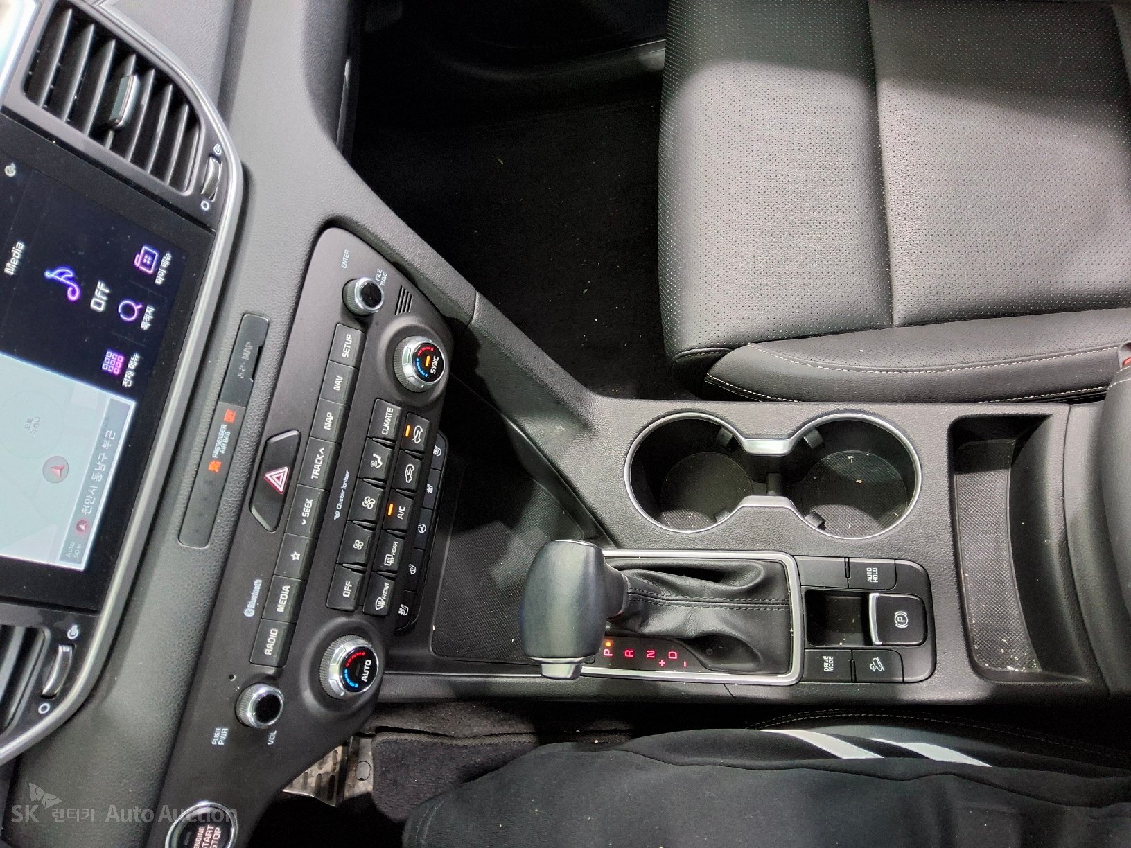 2022 - kia sportage