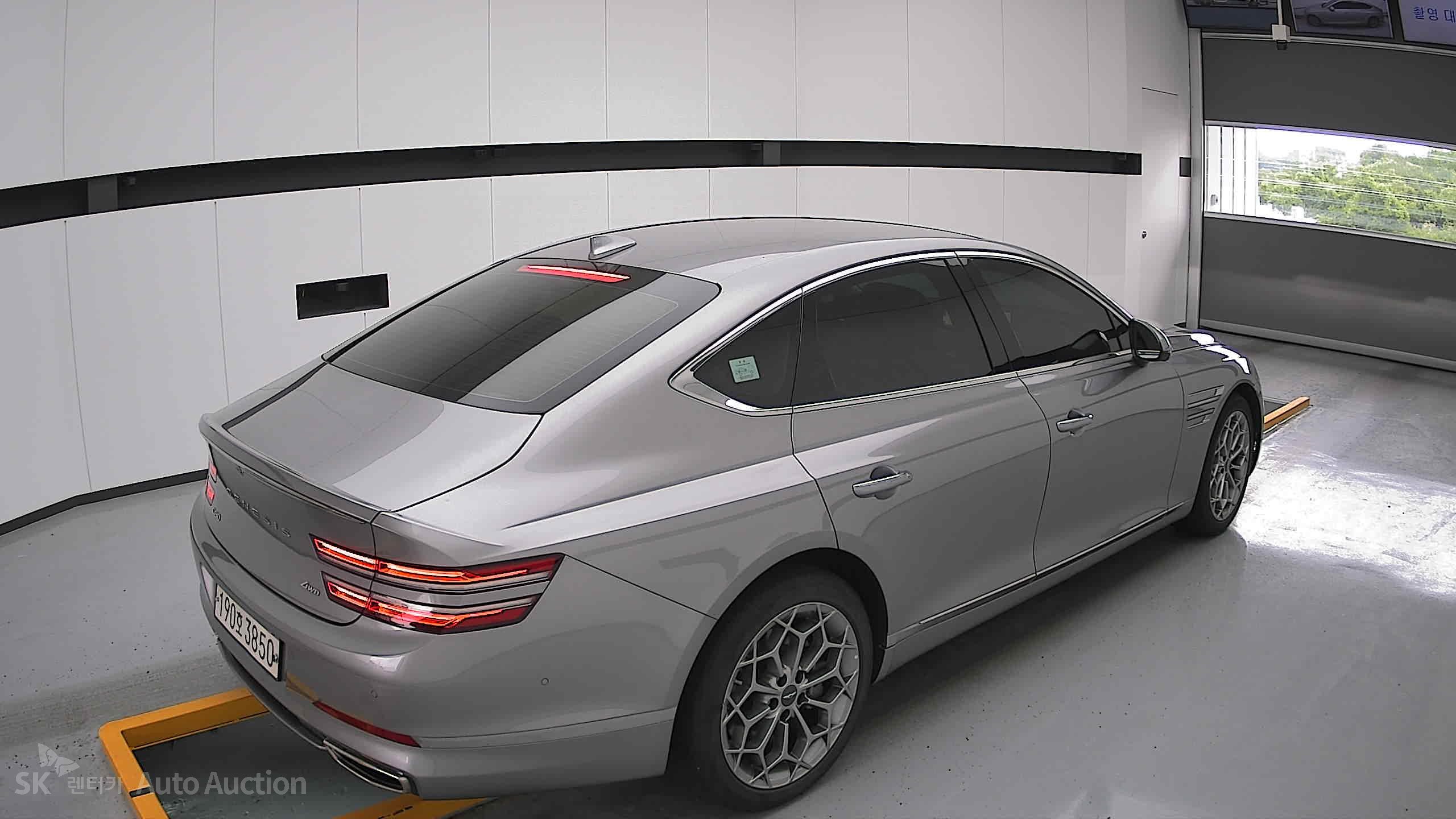2022 - genesis g80