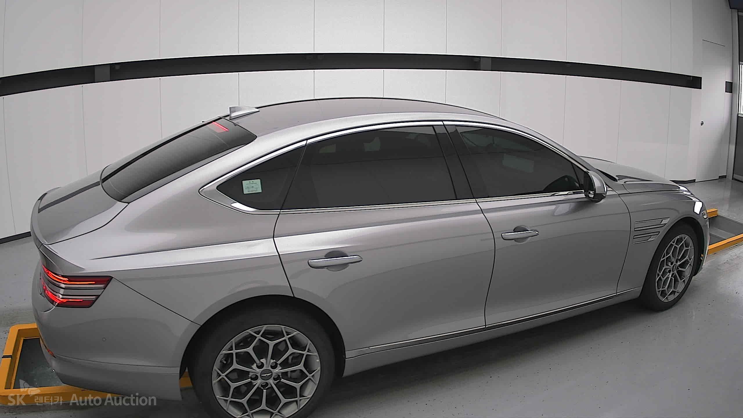 2022 - genesis g80