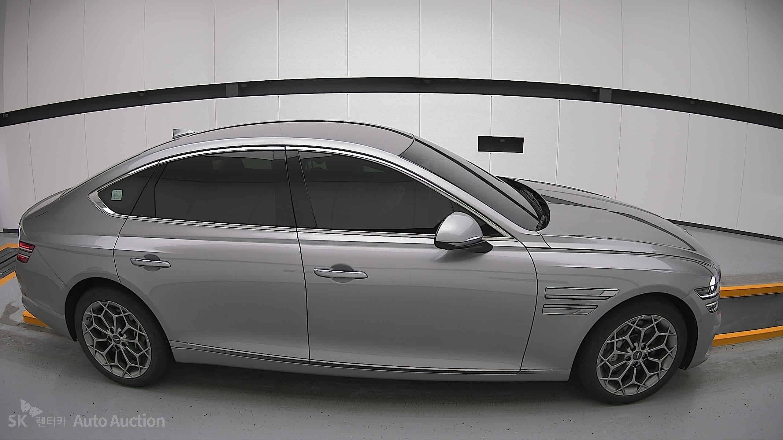 2022 - genesis g80