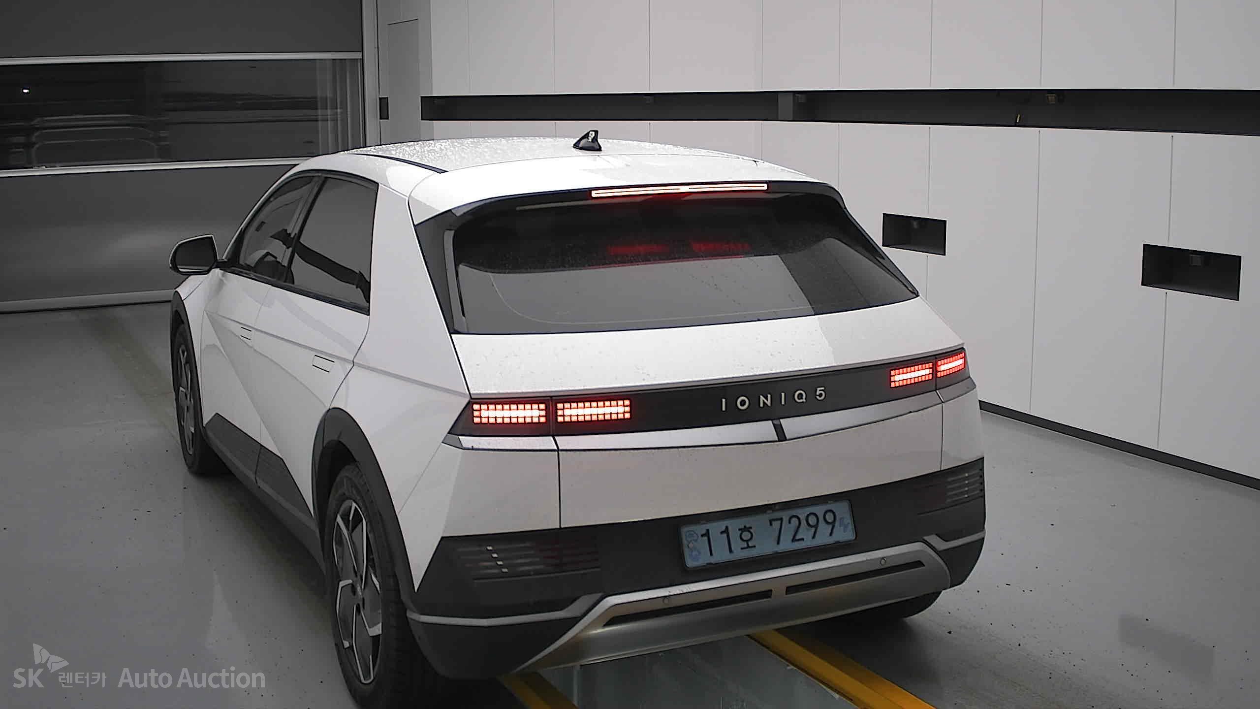 2022 - hyundai ioniq