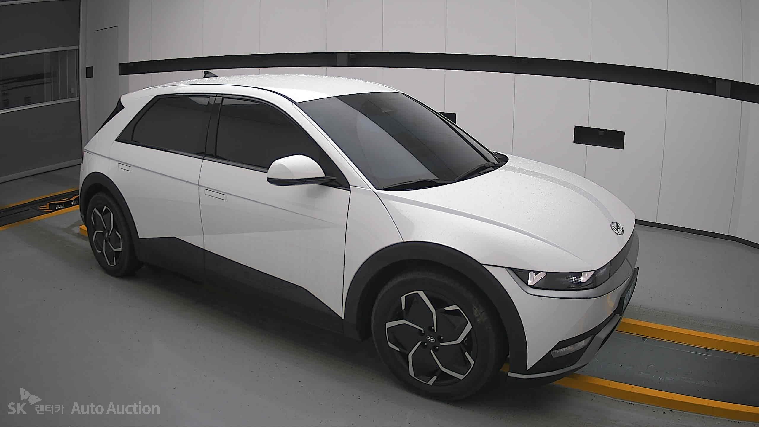 2022 - hyundai ioniq