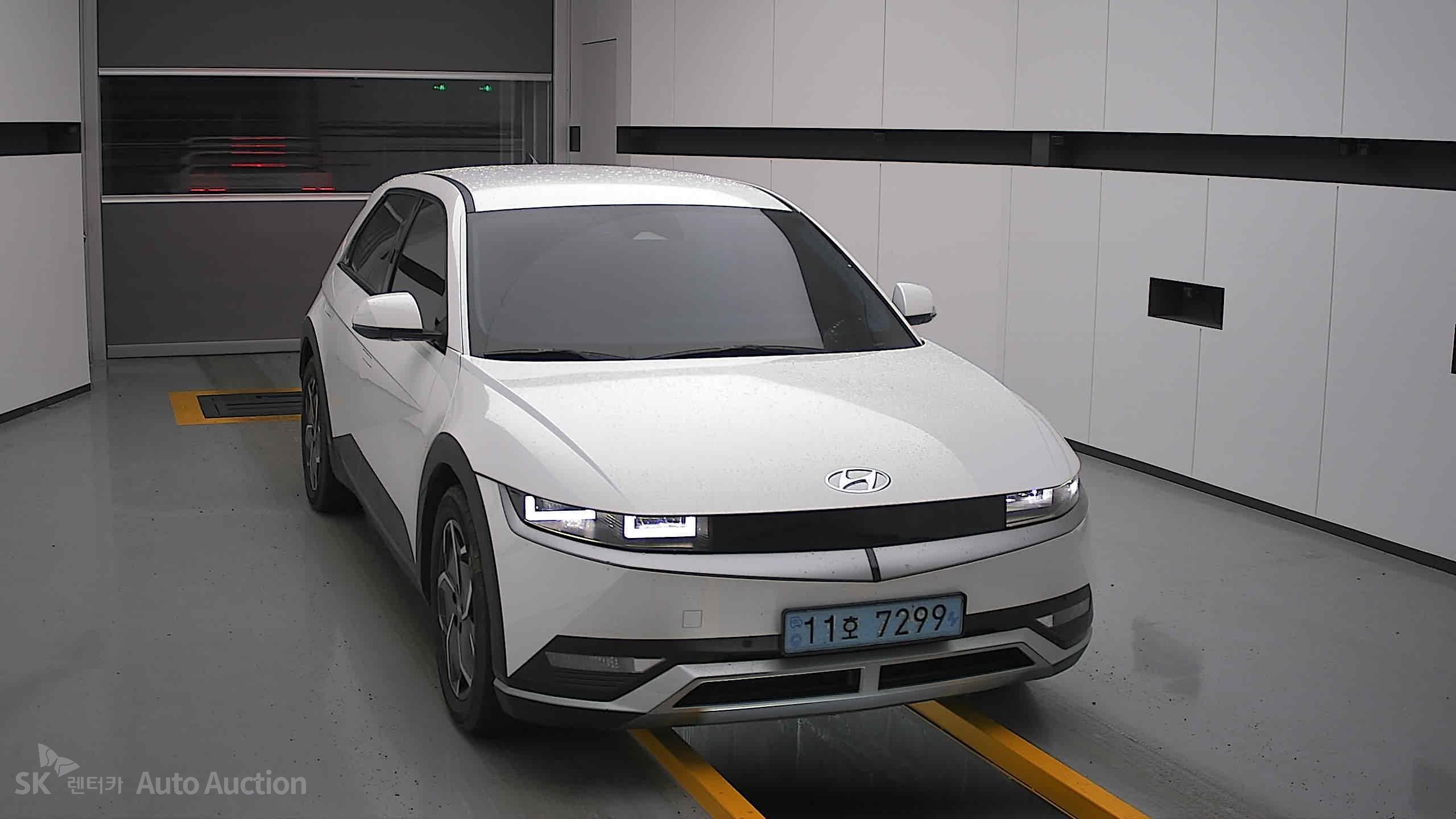 2022 - hyundai ioniq