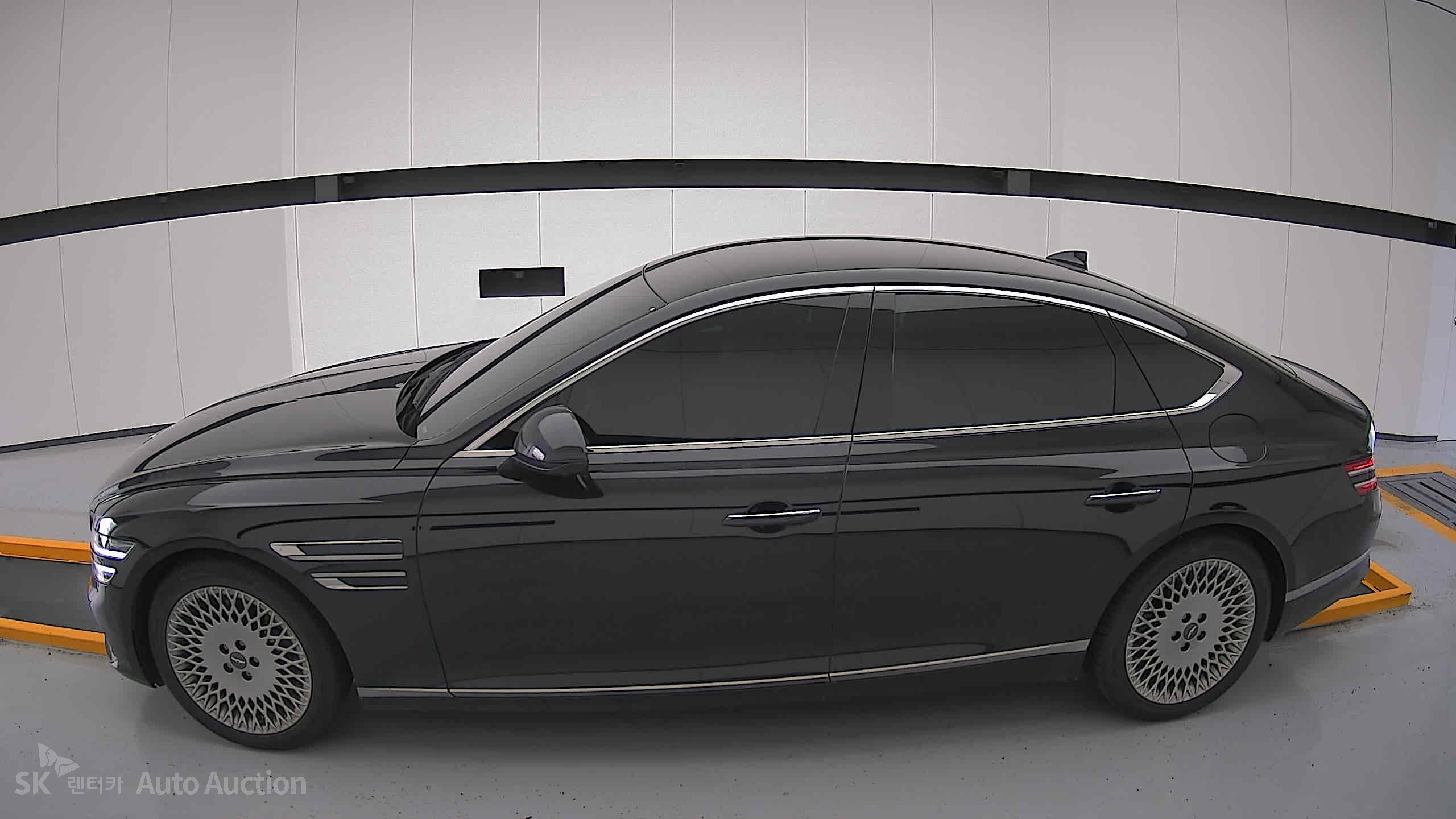 2022 - genesis g80