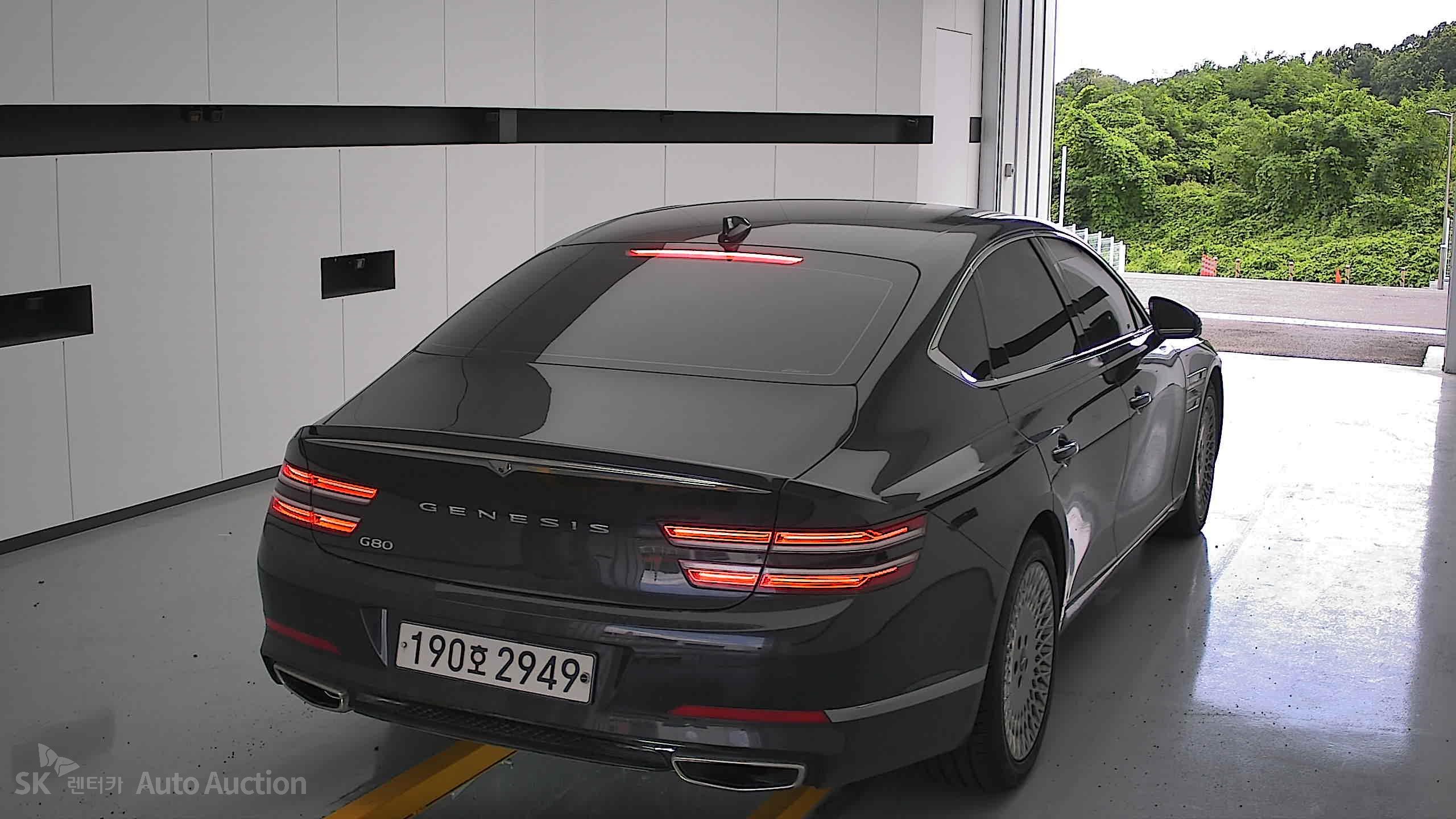 2022 - genesis g80