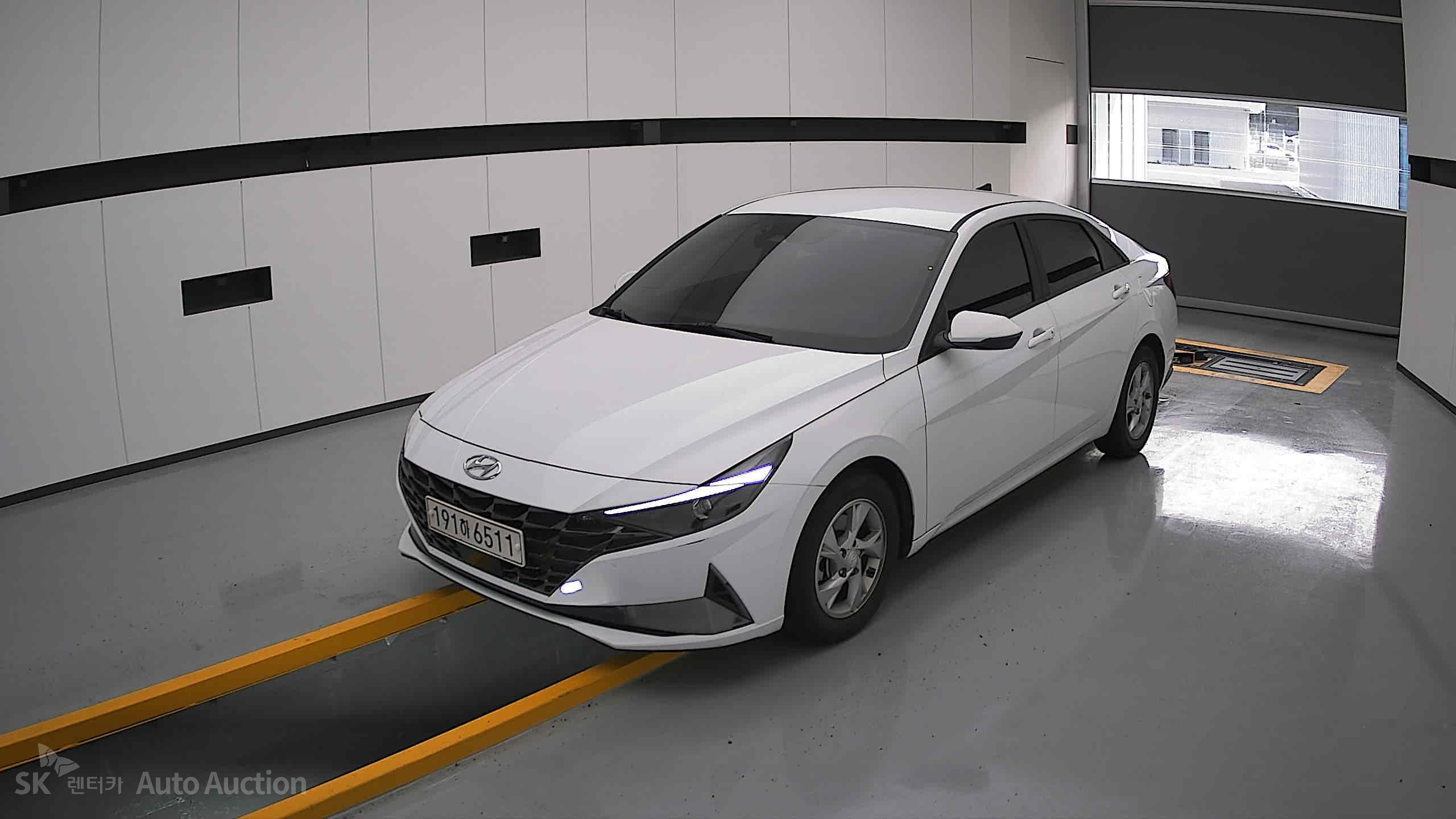 2022 - hyundai avante