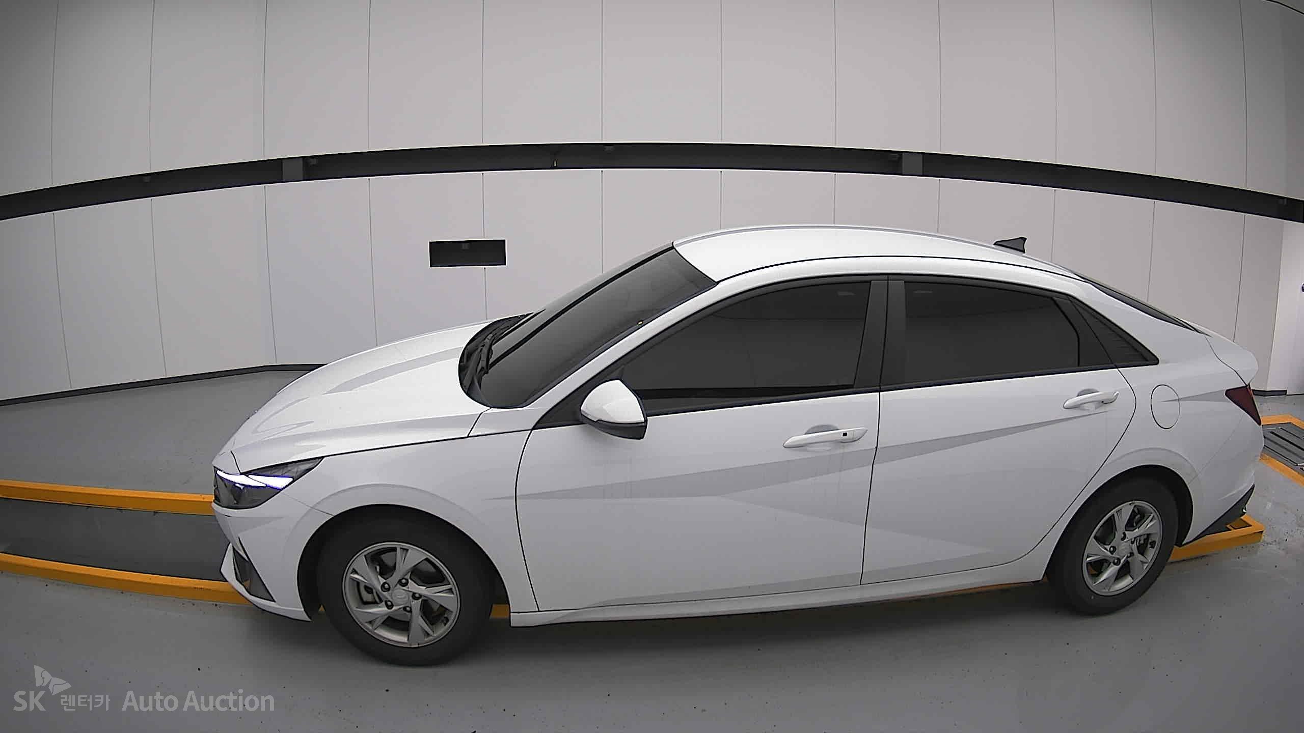 2022 - hyundai avante