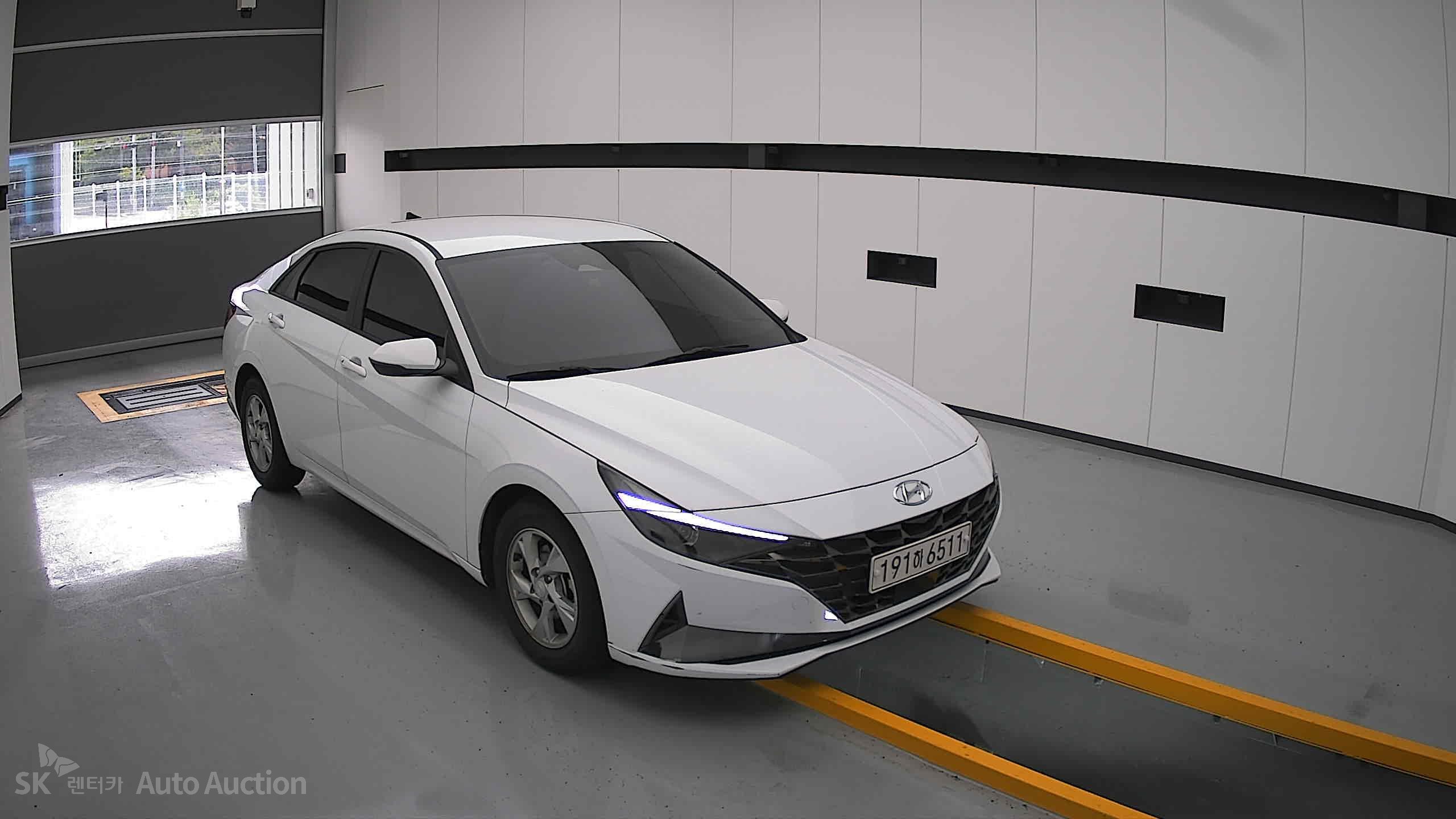 2022 - hyundai avante