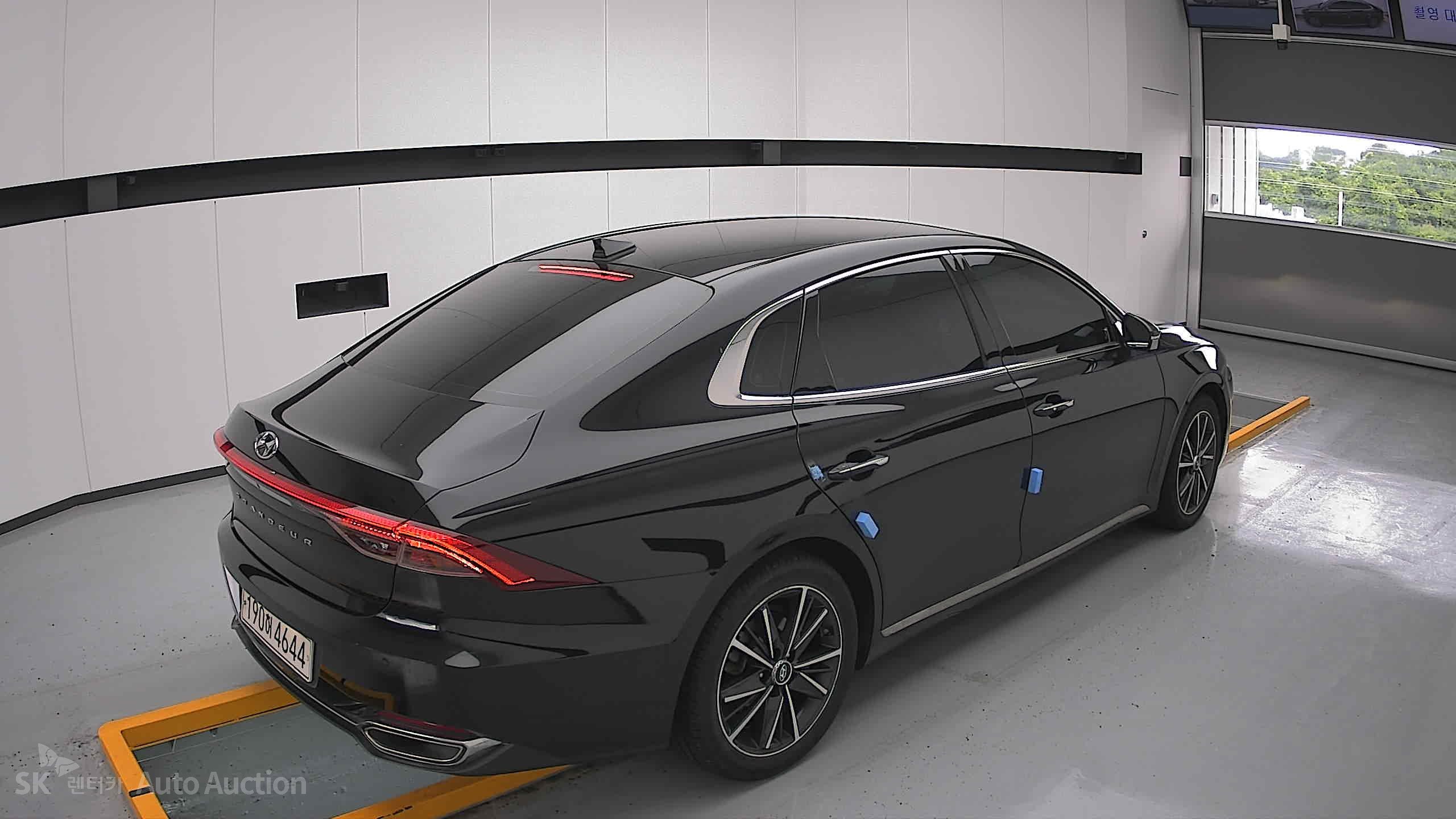 2022 - hyundai grandeur