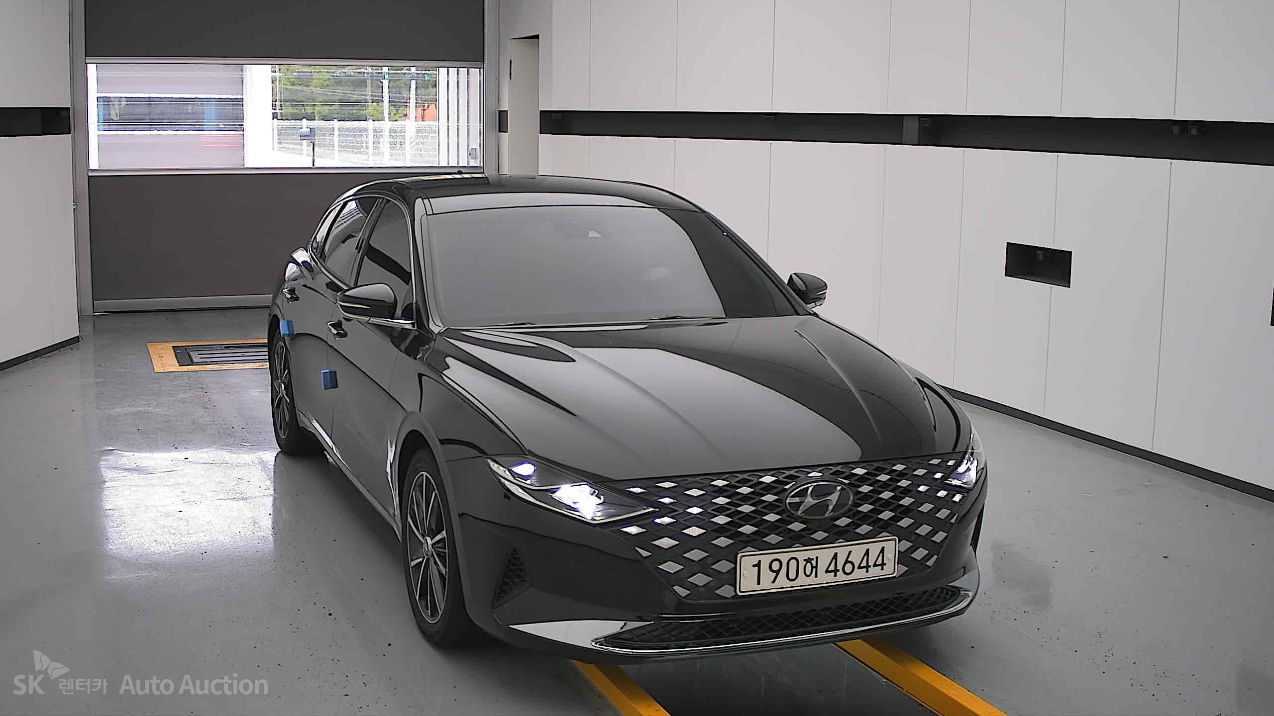2022 - hyundai grandeur