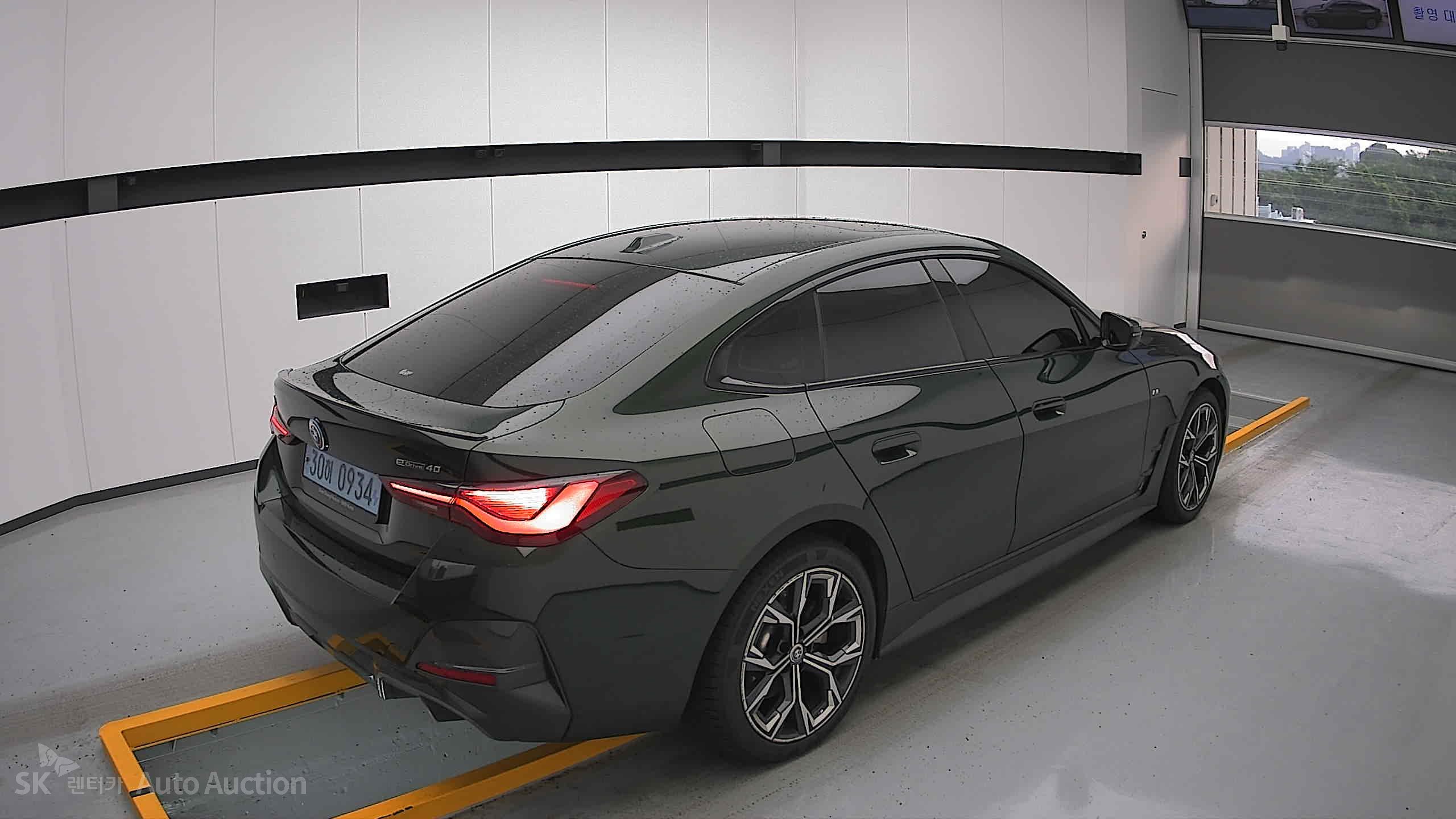 2022 - bmw i4 edrive40