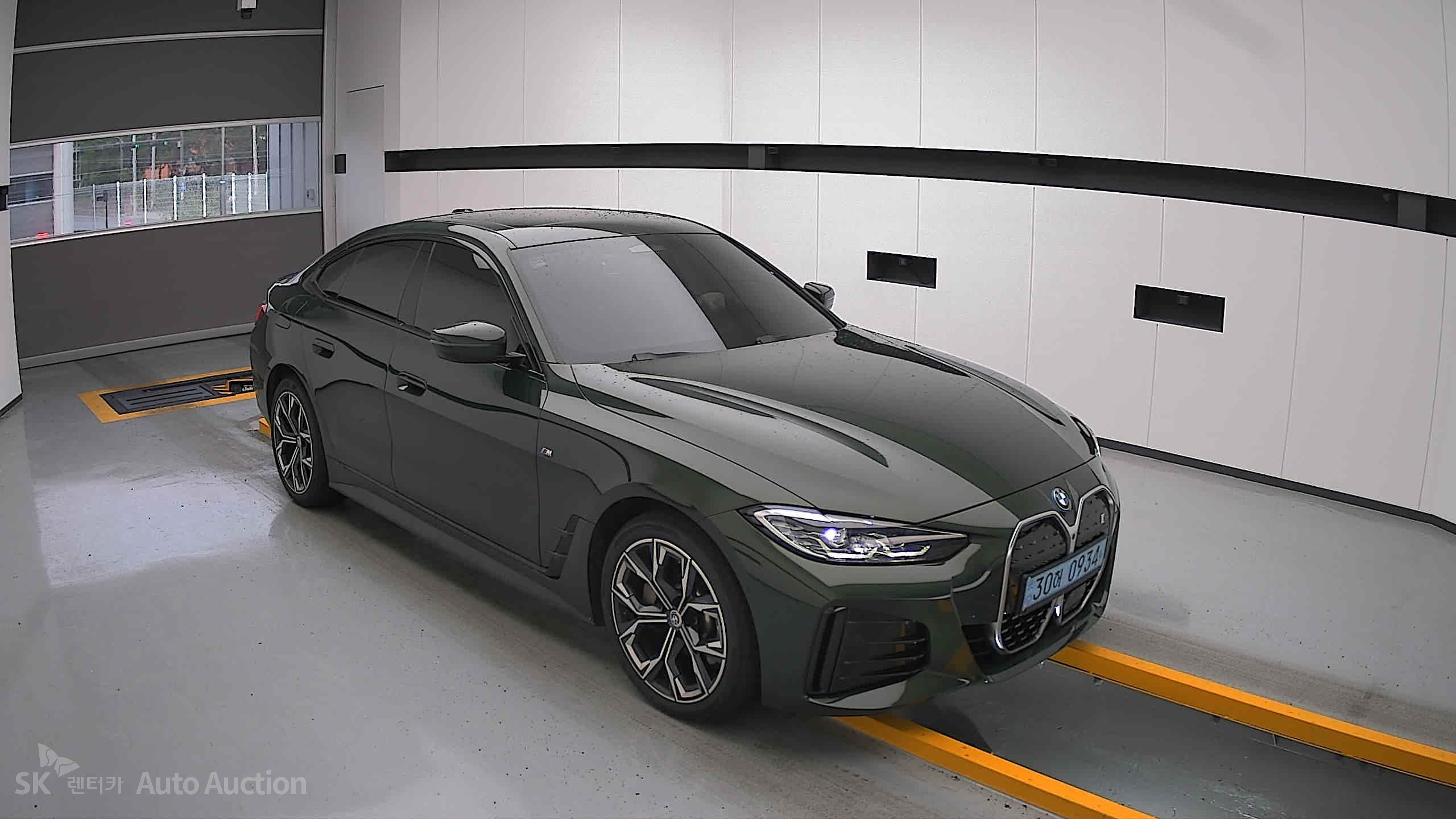 2022 - bmw i4 edrive40