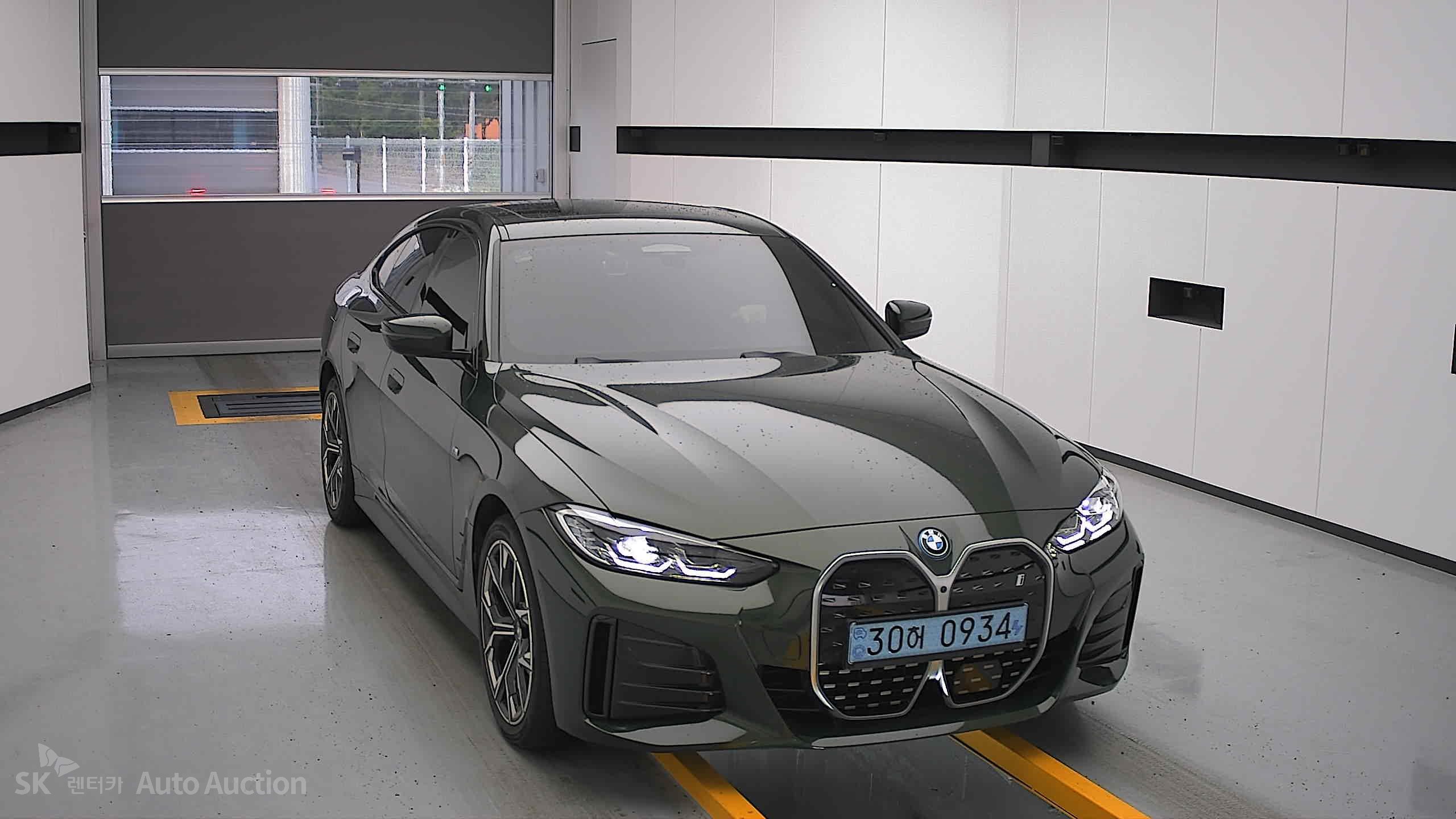2022 - bmw i4 edrive40