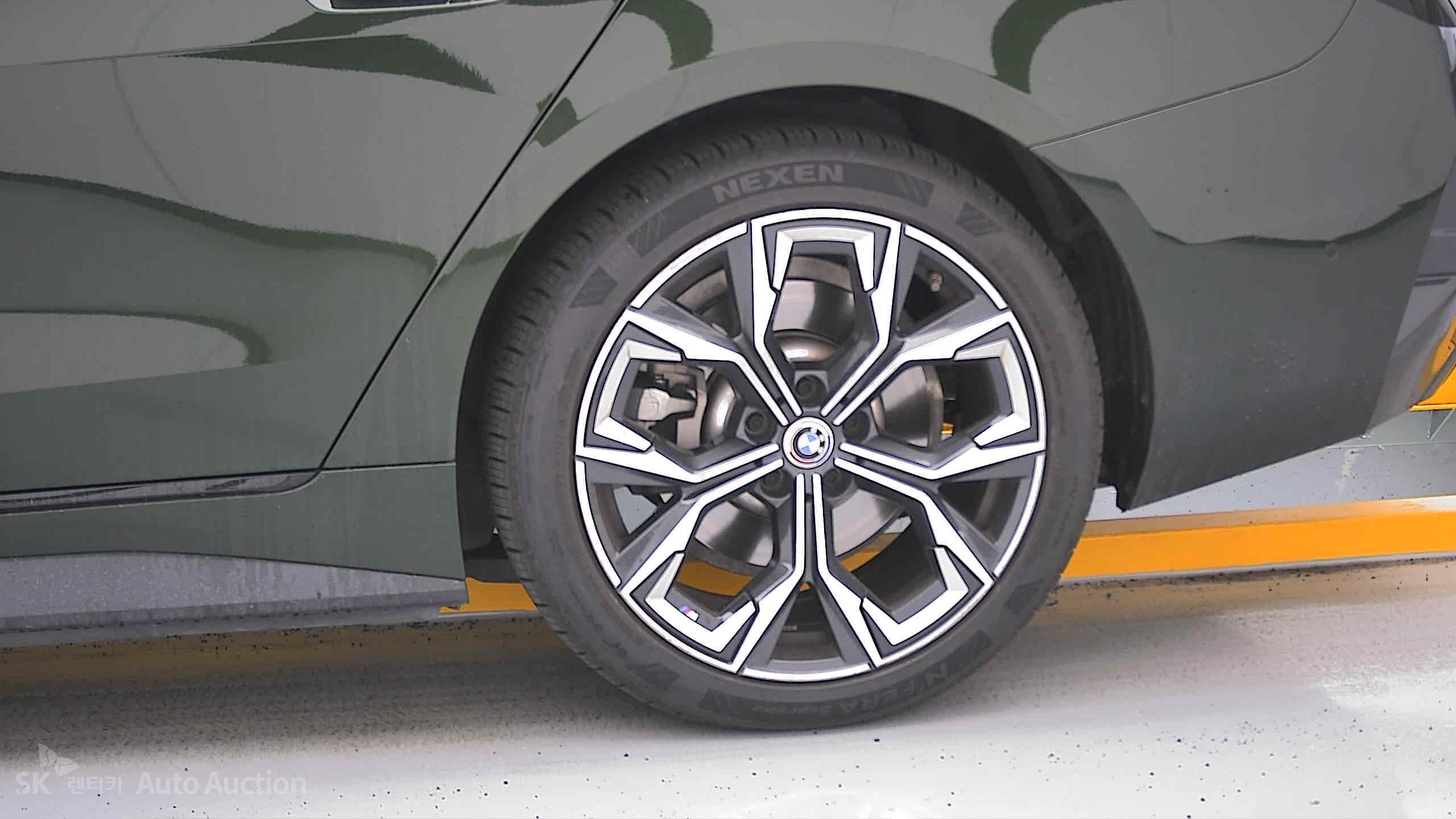 2022 - bmw i4 edrive40