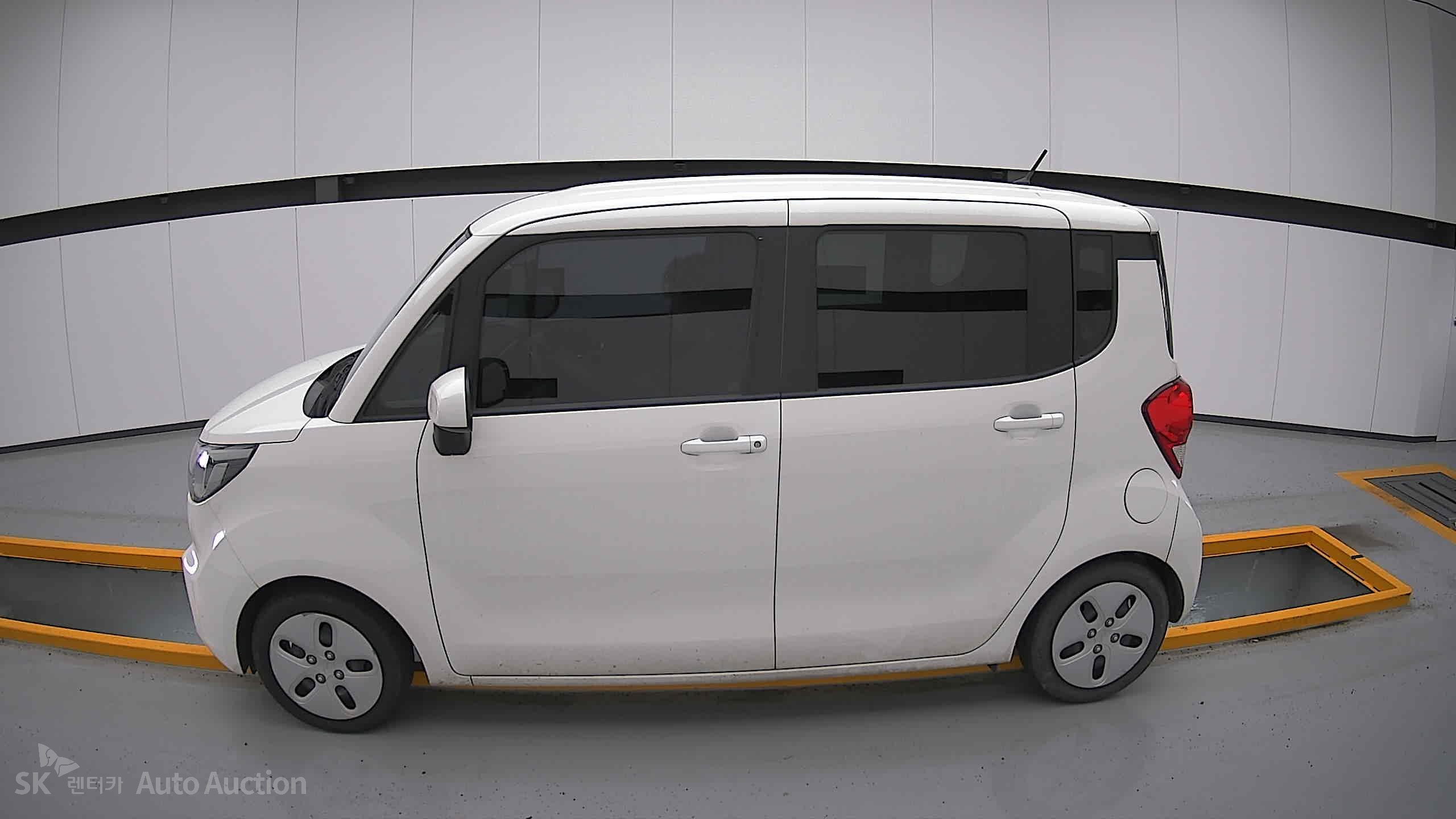 2022 - kia ray