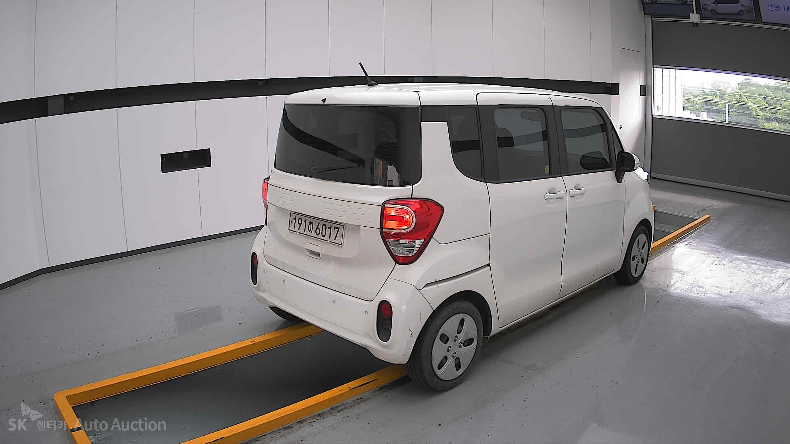 2022 - kia ray