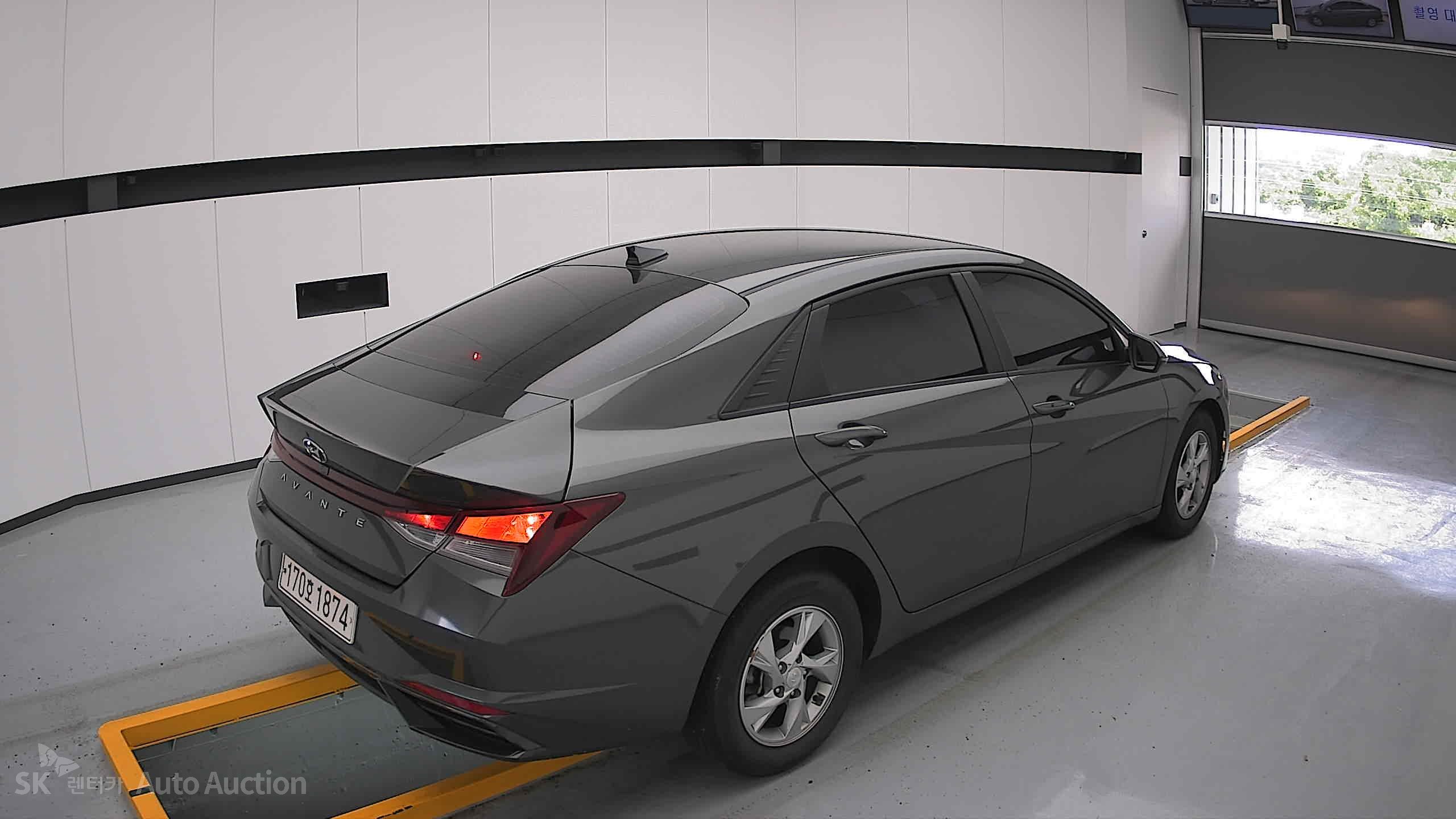 2021 - hyundai avante