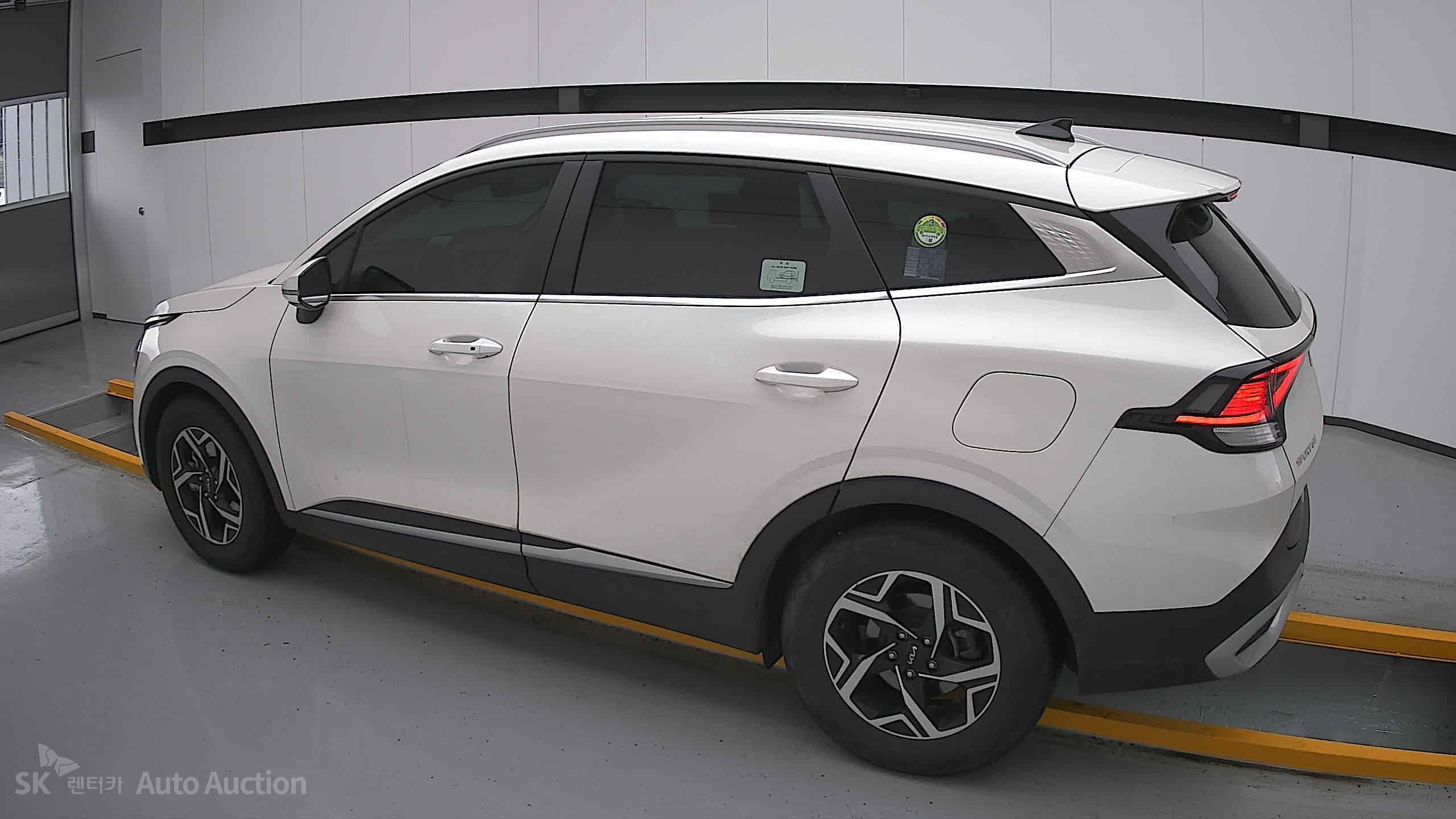 2022 - kia sportage