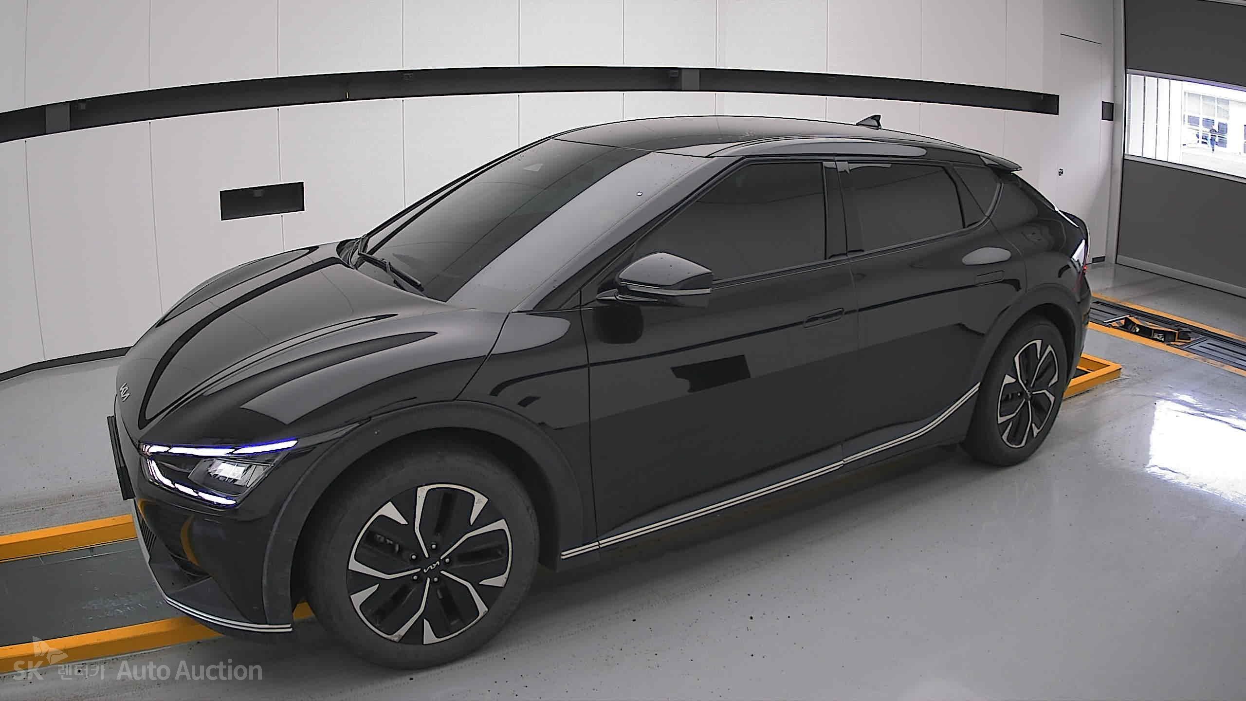 2022 - kia ev6