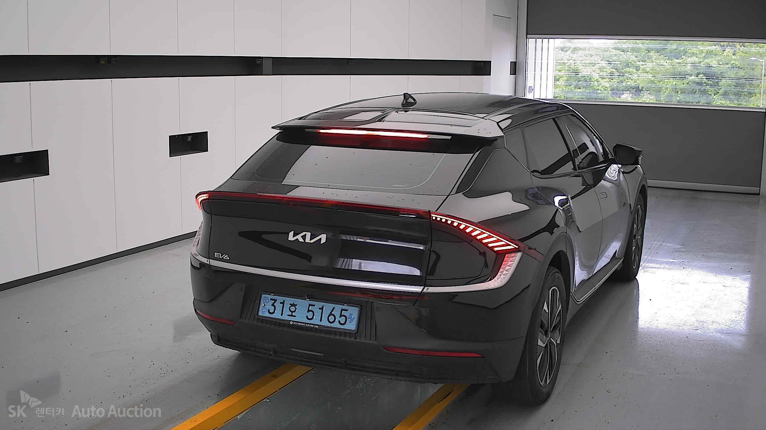 2022 - kia ev6