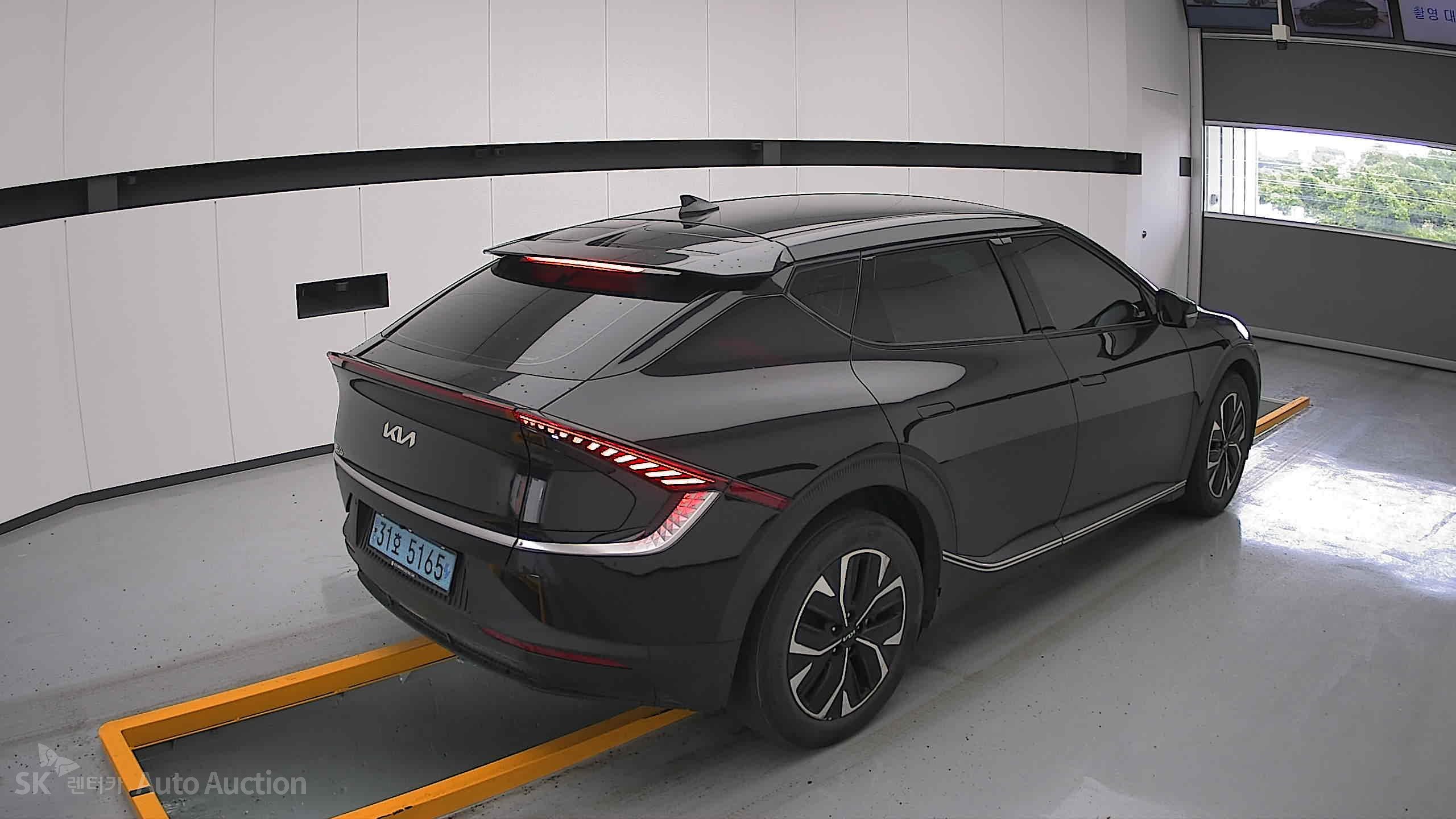2022 - kia ev6