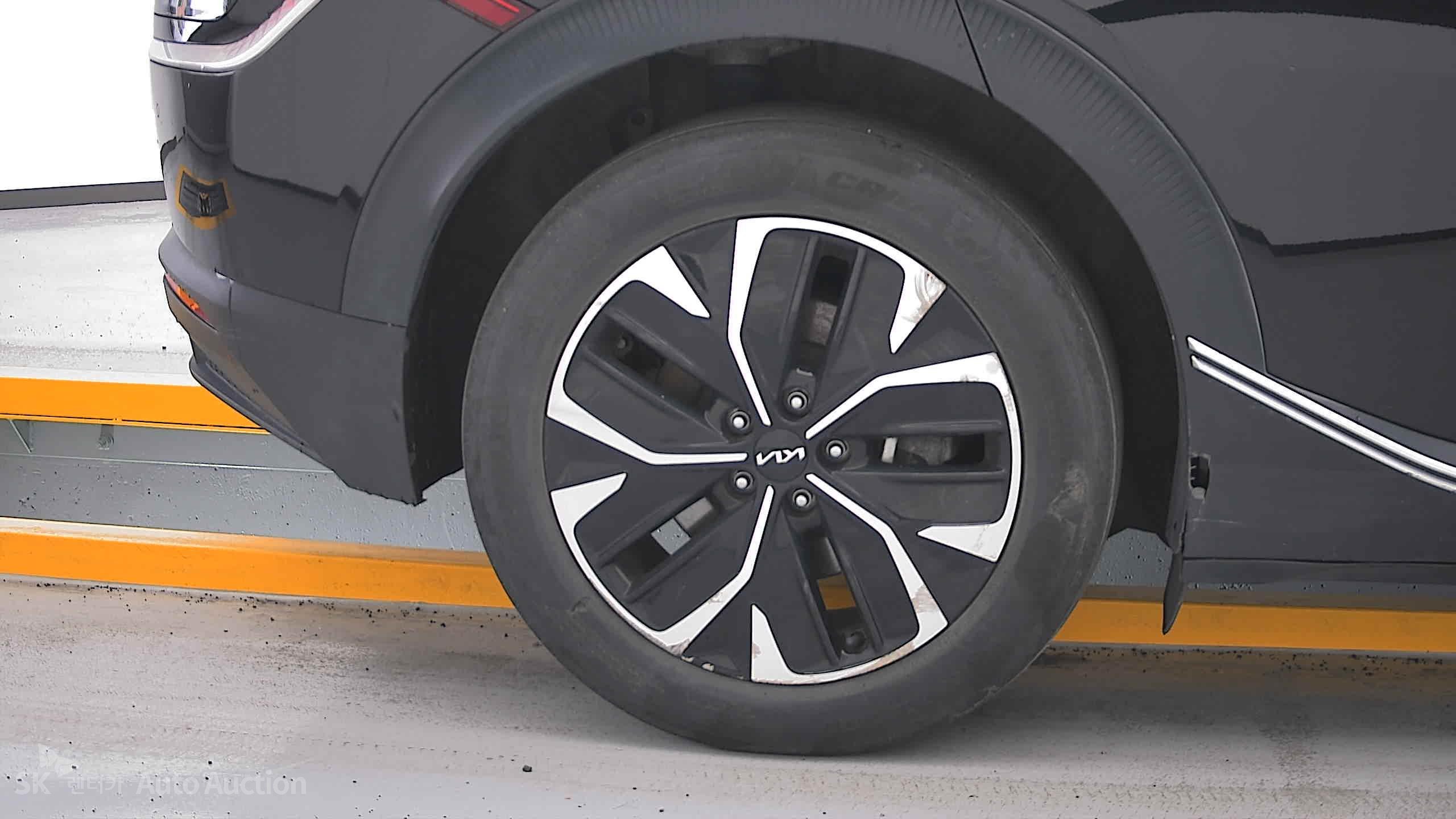 2022 - kia ev6