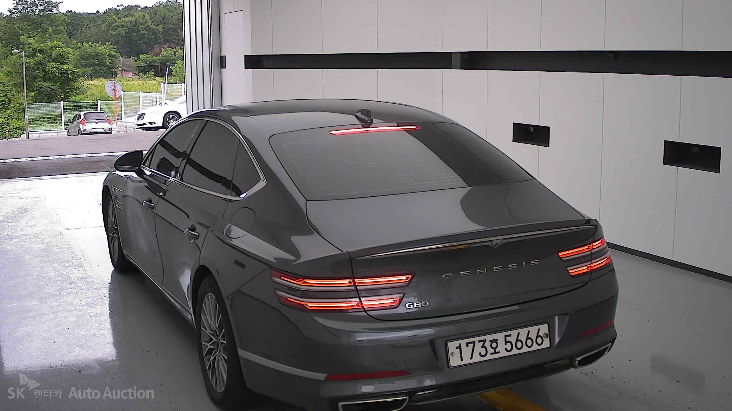 2021 - genesis g80