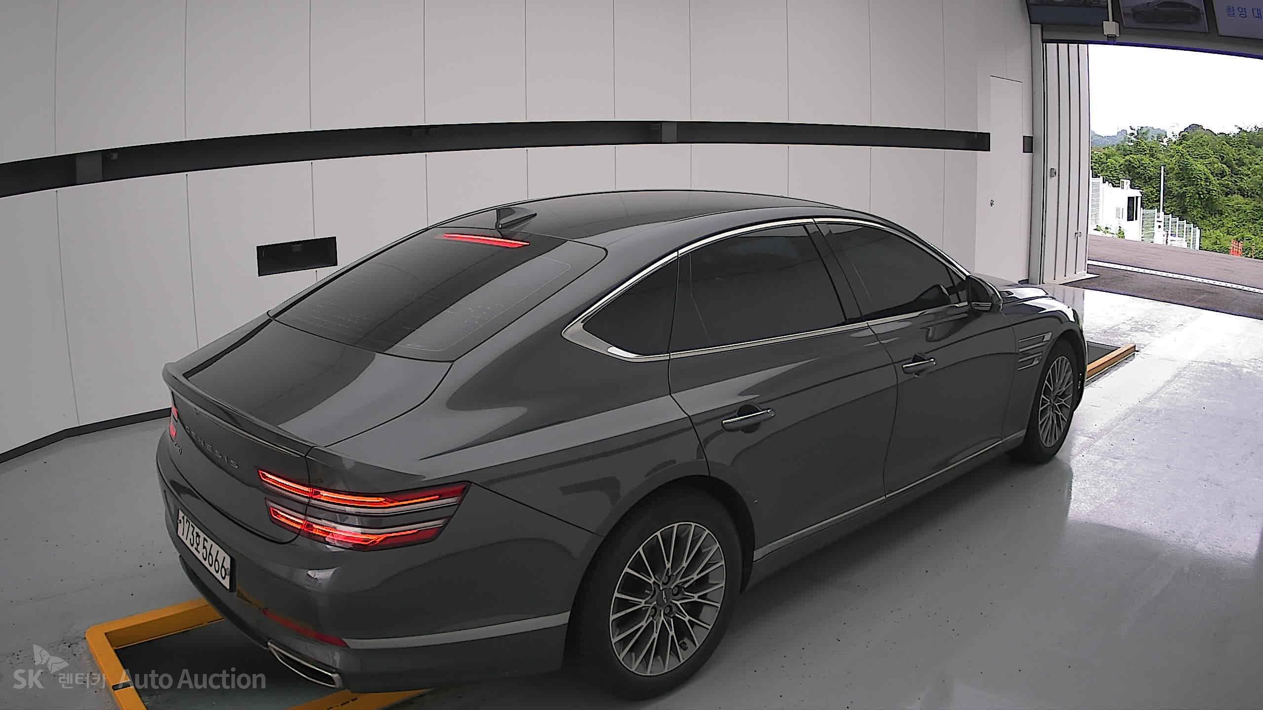 2021 - genesis g80