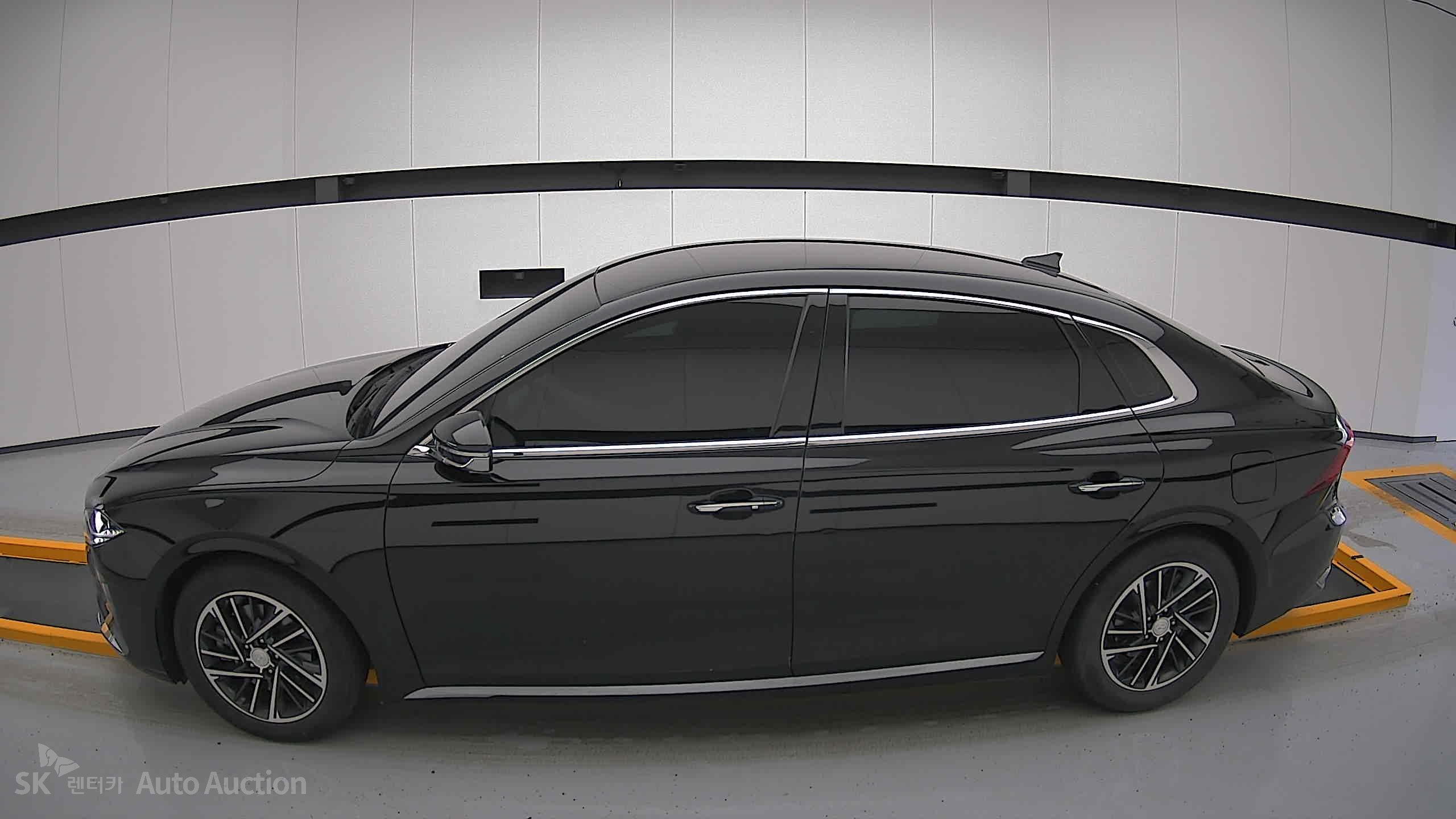 2021 - hyundai grandeur