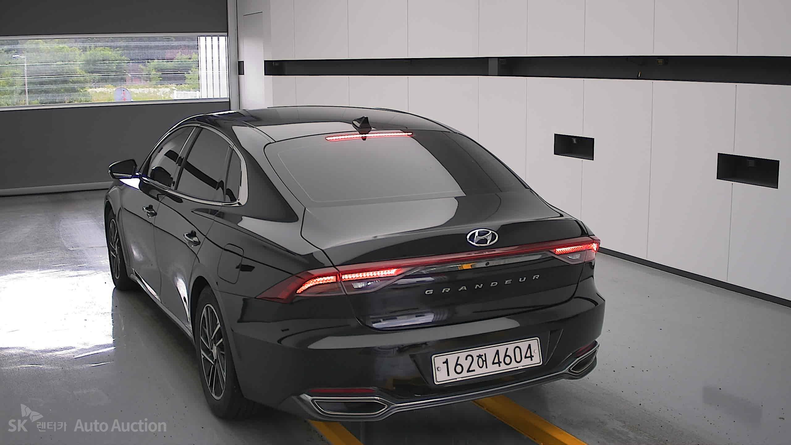 2021 - hyundai grandeur