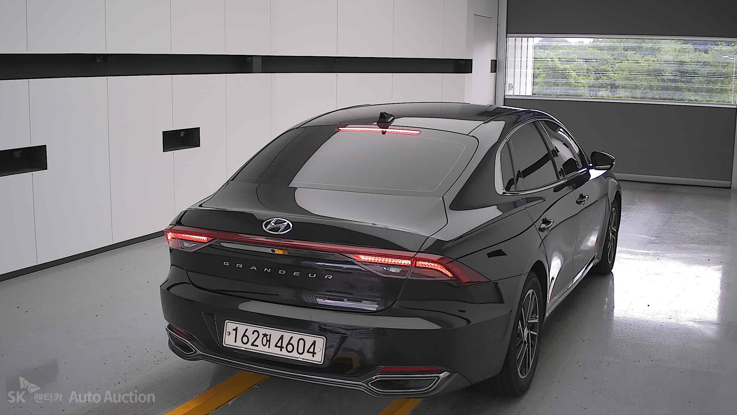 2021 - hyundai grandeur