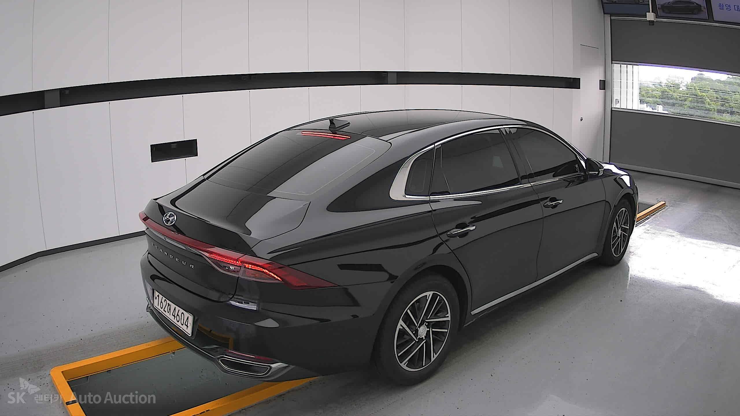 2021 - hyundai grandeur