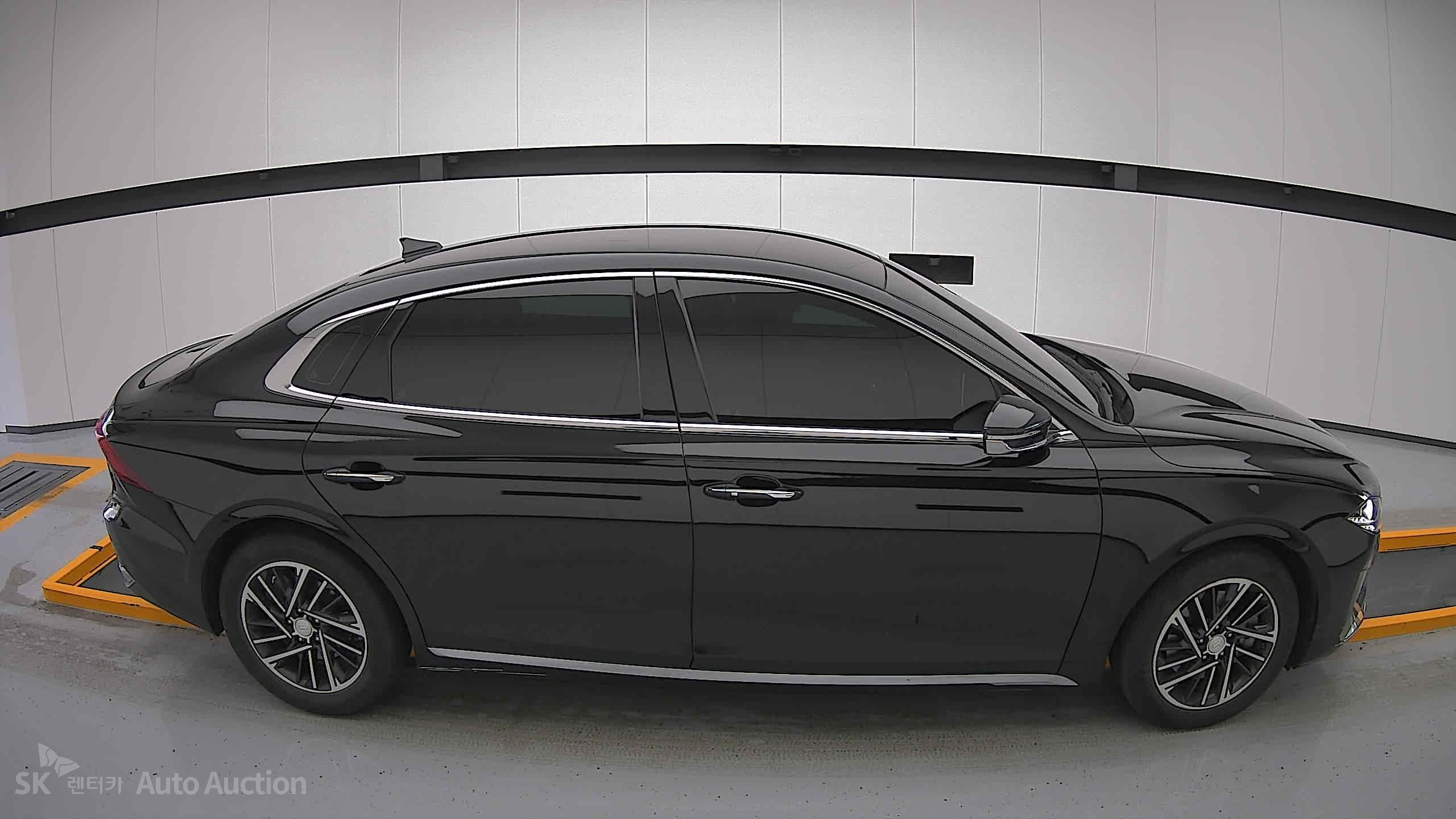2021 - hyundai grandeur