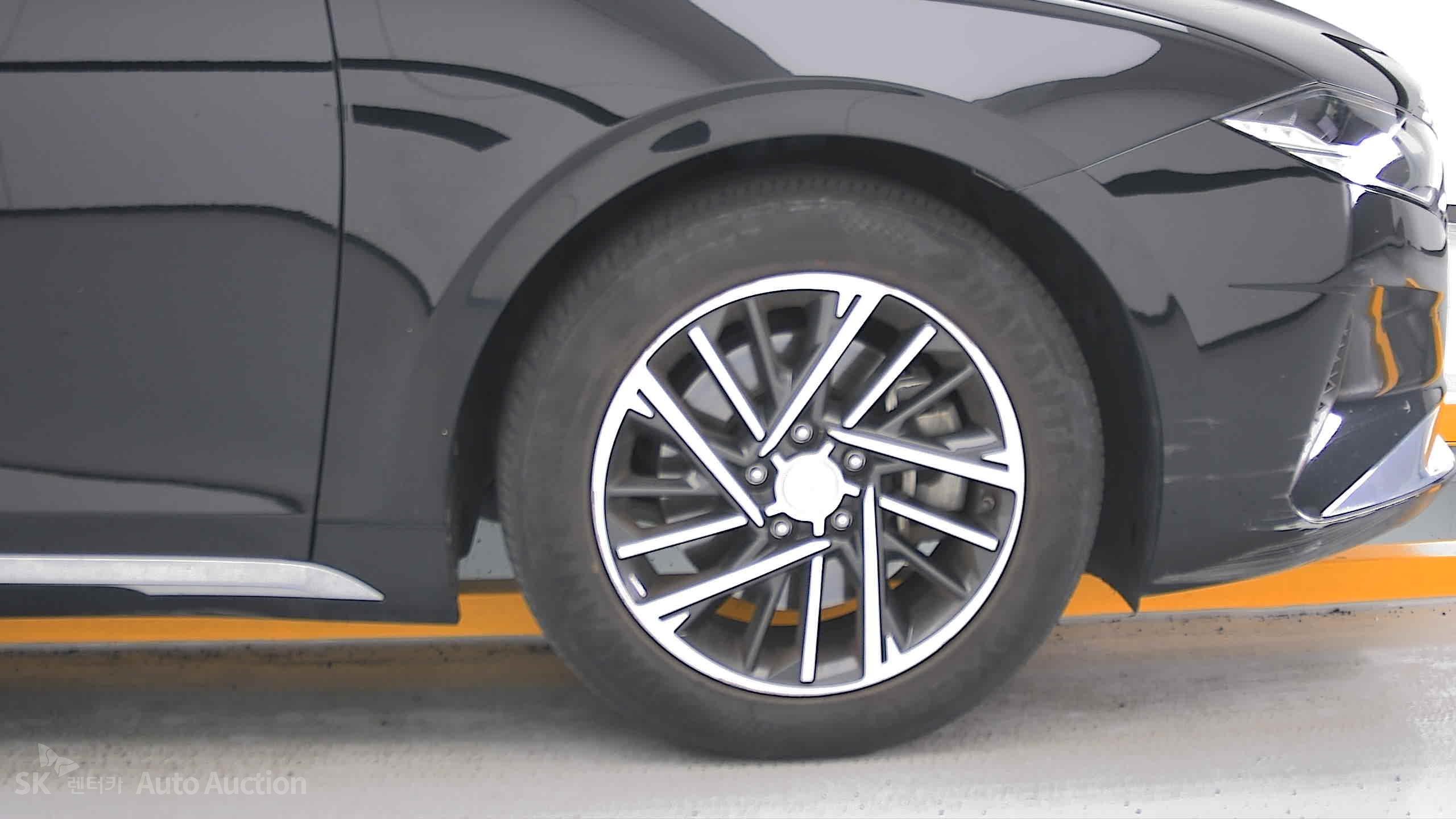 2021 - hyundai grandeur