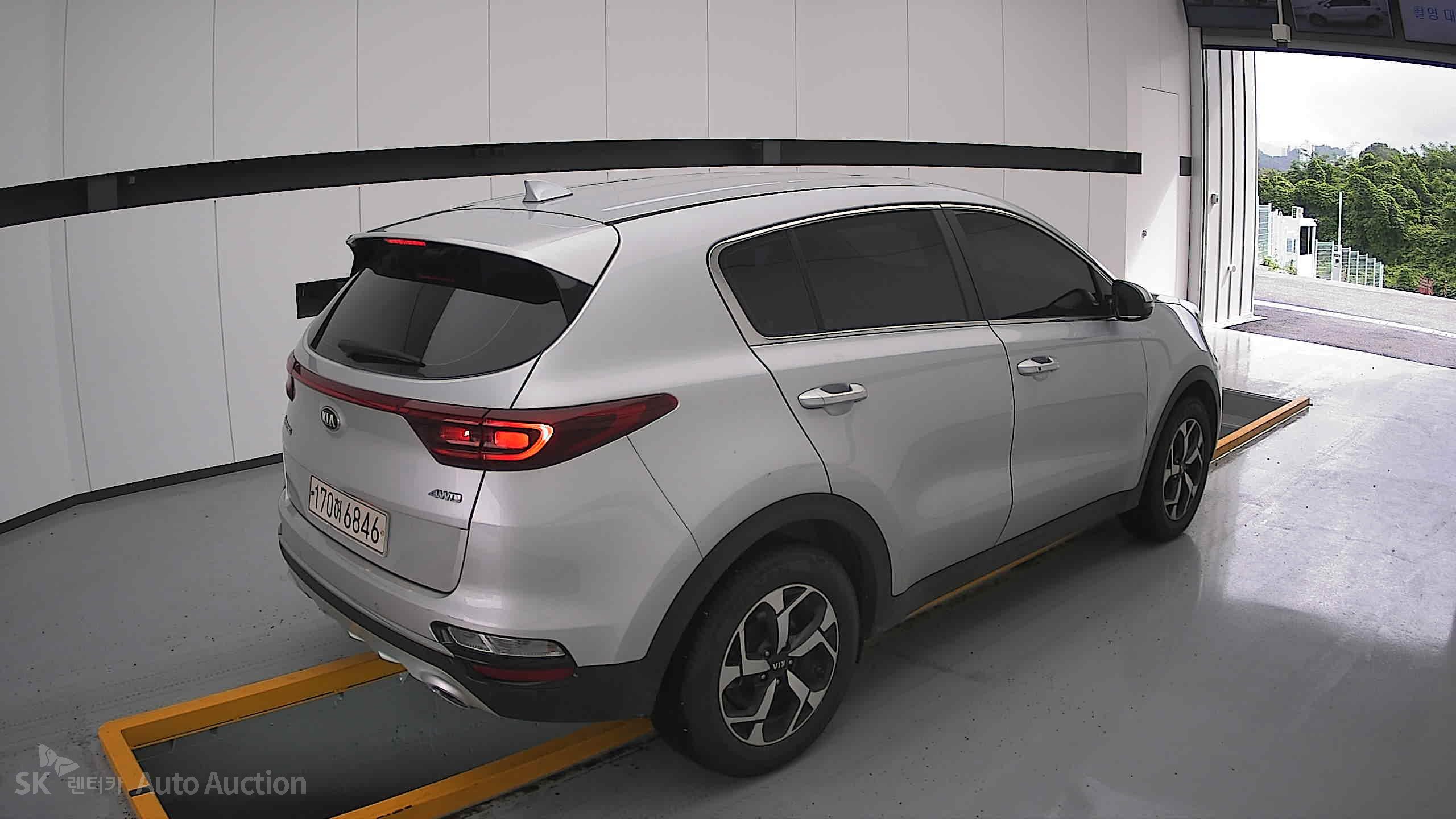 2022 - kia sportage