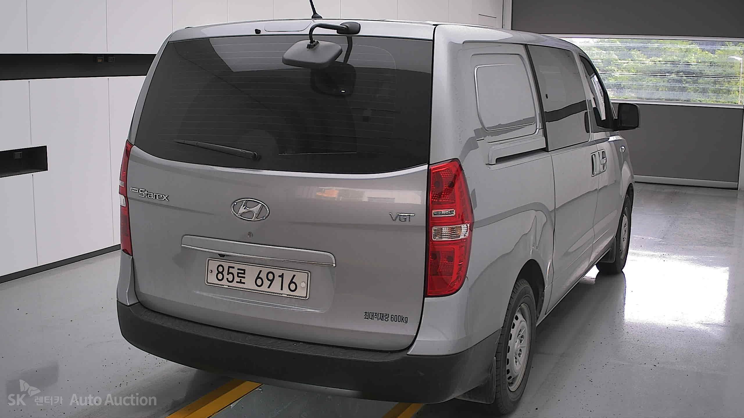 2021 - hyundai grand starex