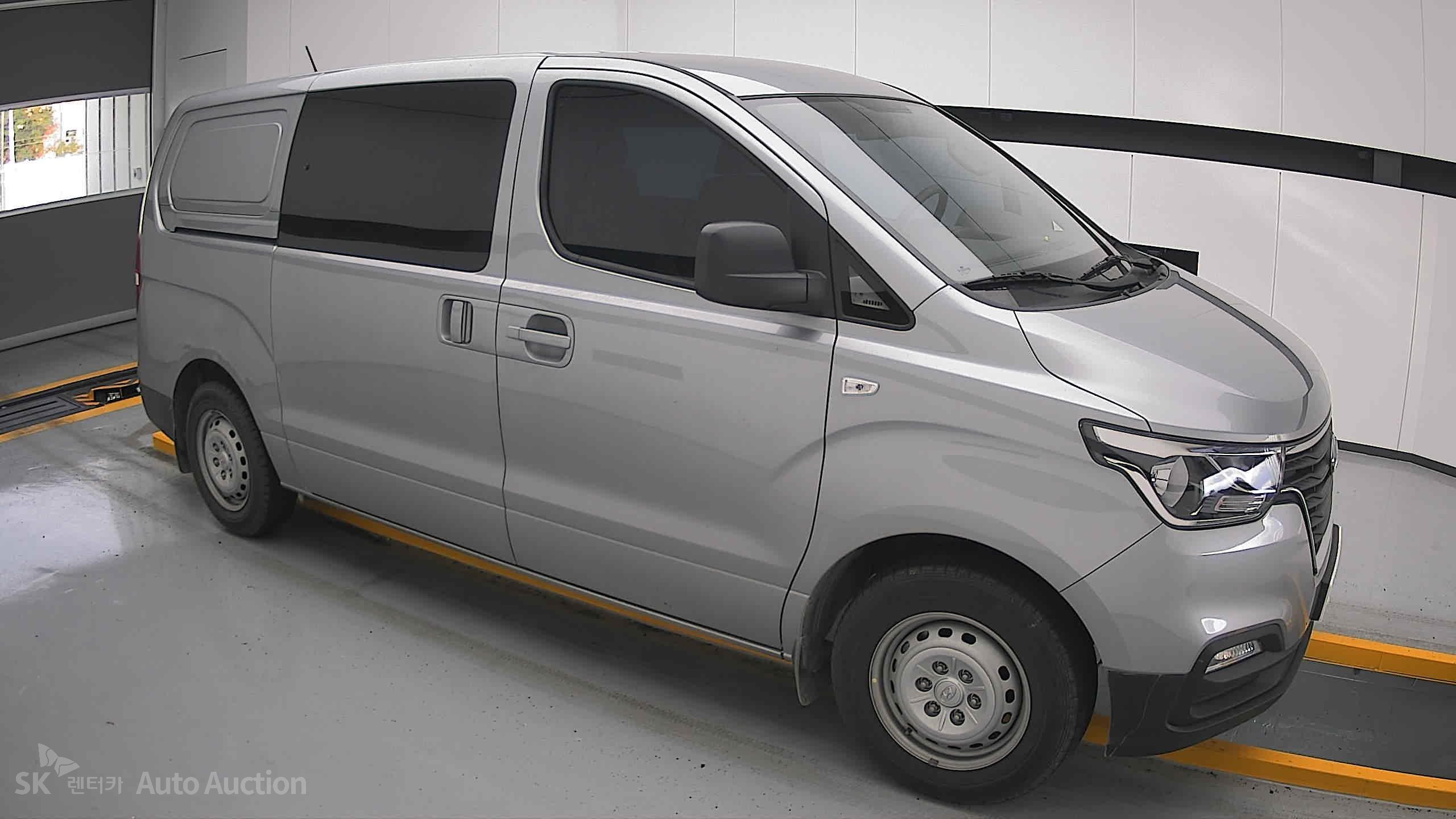 2021 - hyundai grand starex