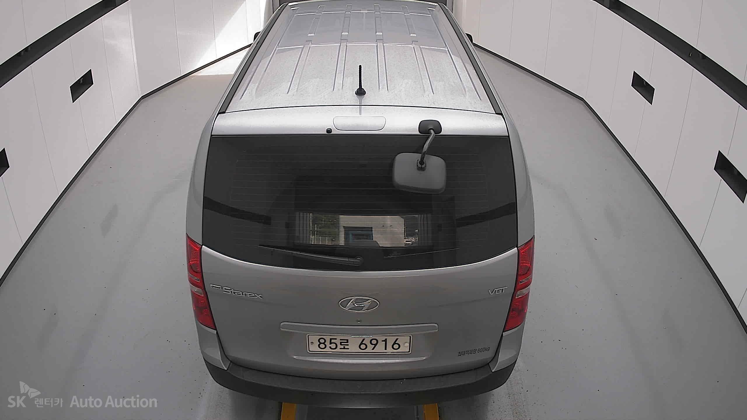 2021 - hyundai grand starex