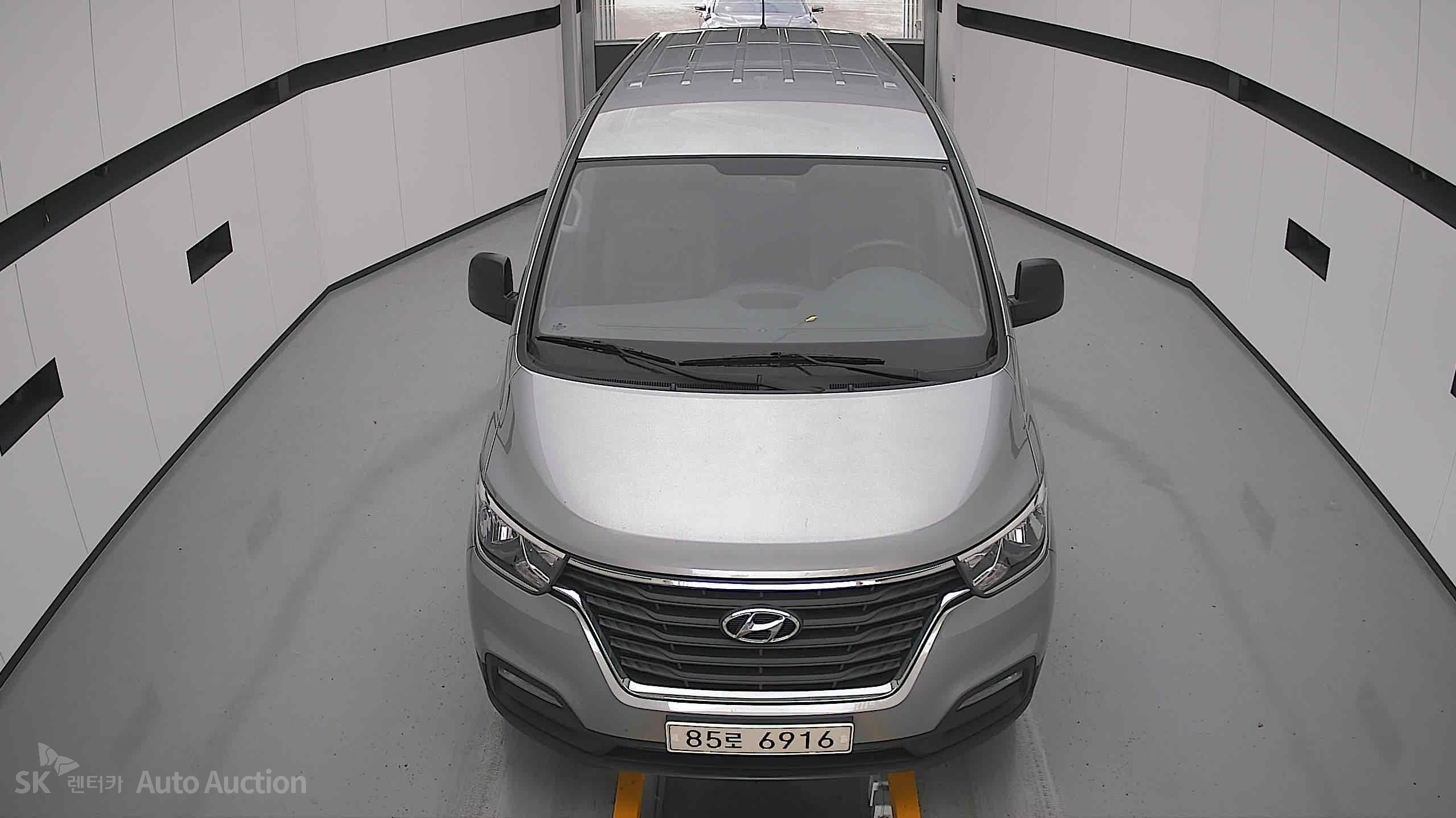 2021 - hyundai grand starex