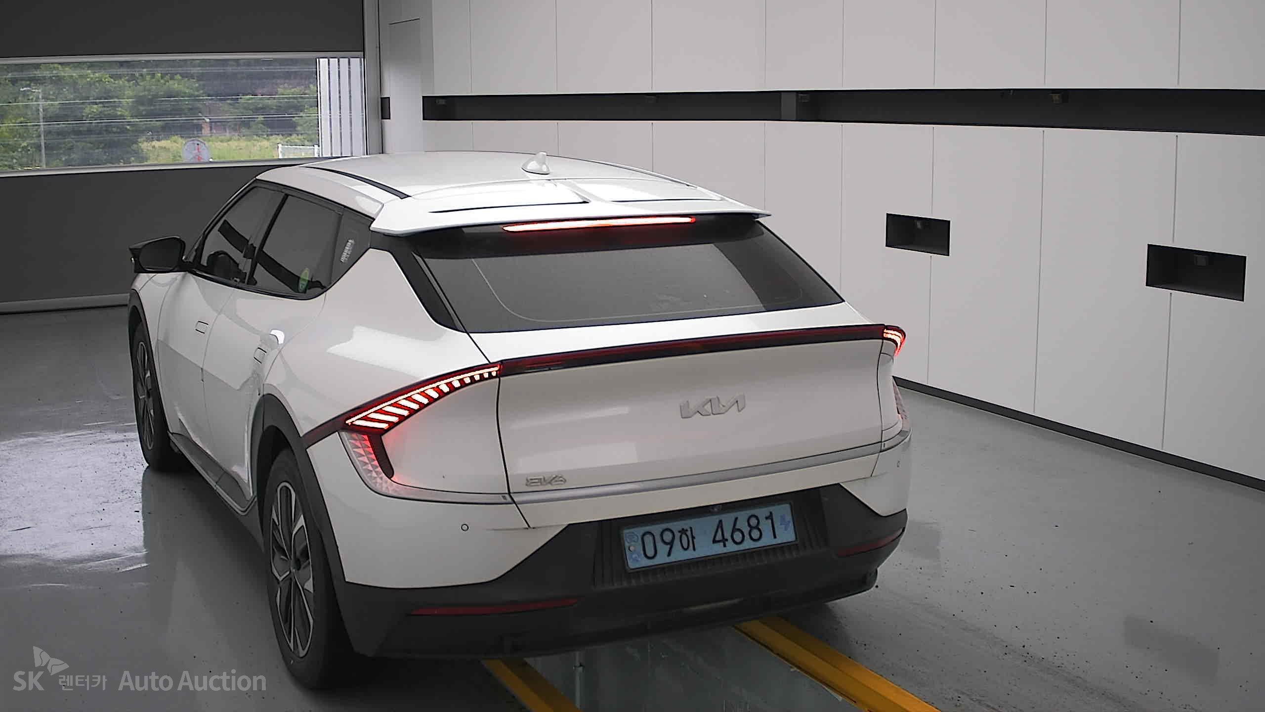 2023 - kia ev6